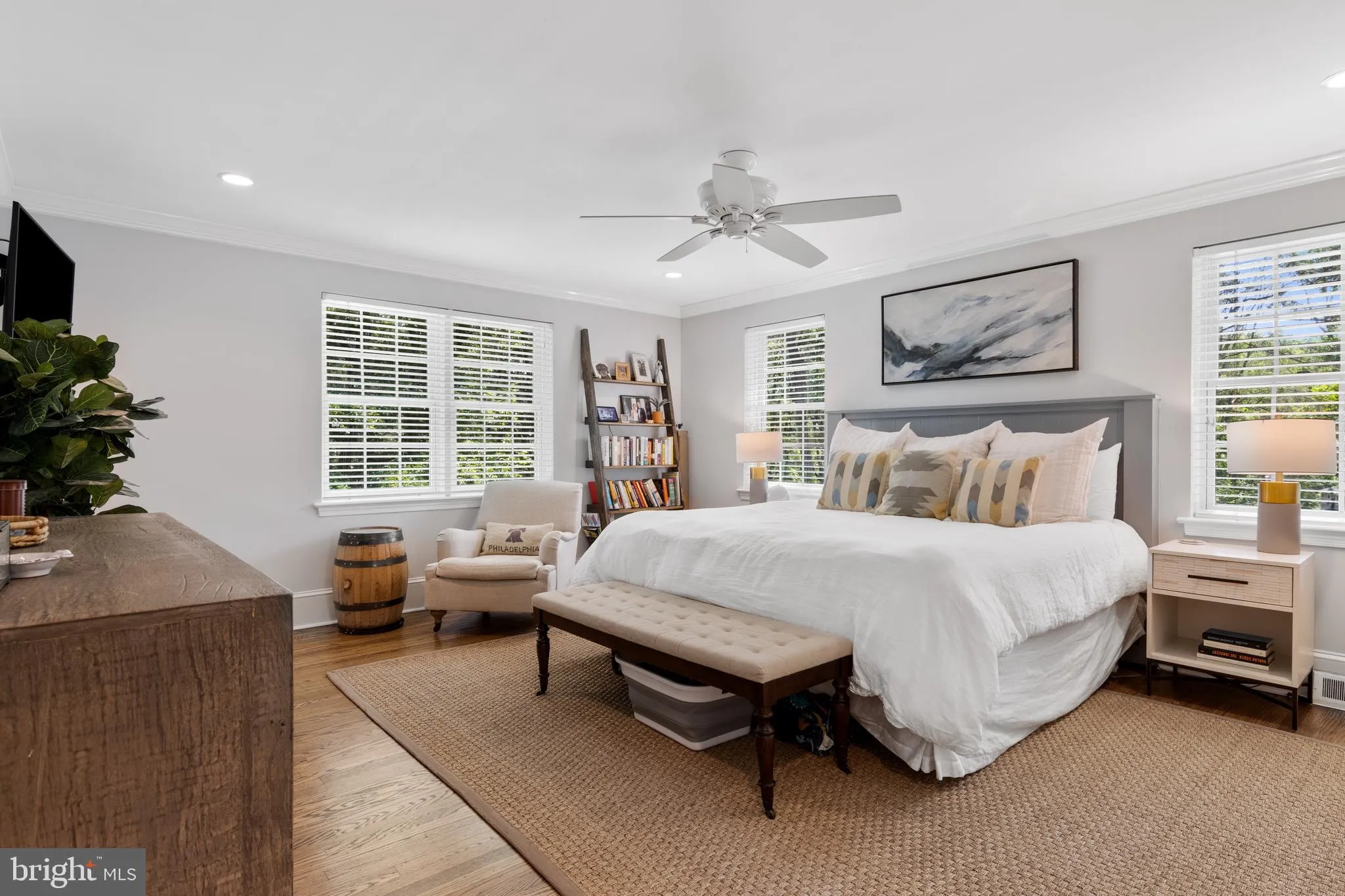 Devon, Pennsylvania 19333, United States, 5 Bedrooms Bedrooms, ,4 BathroomsBathrooms,Residential,Pending,147021