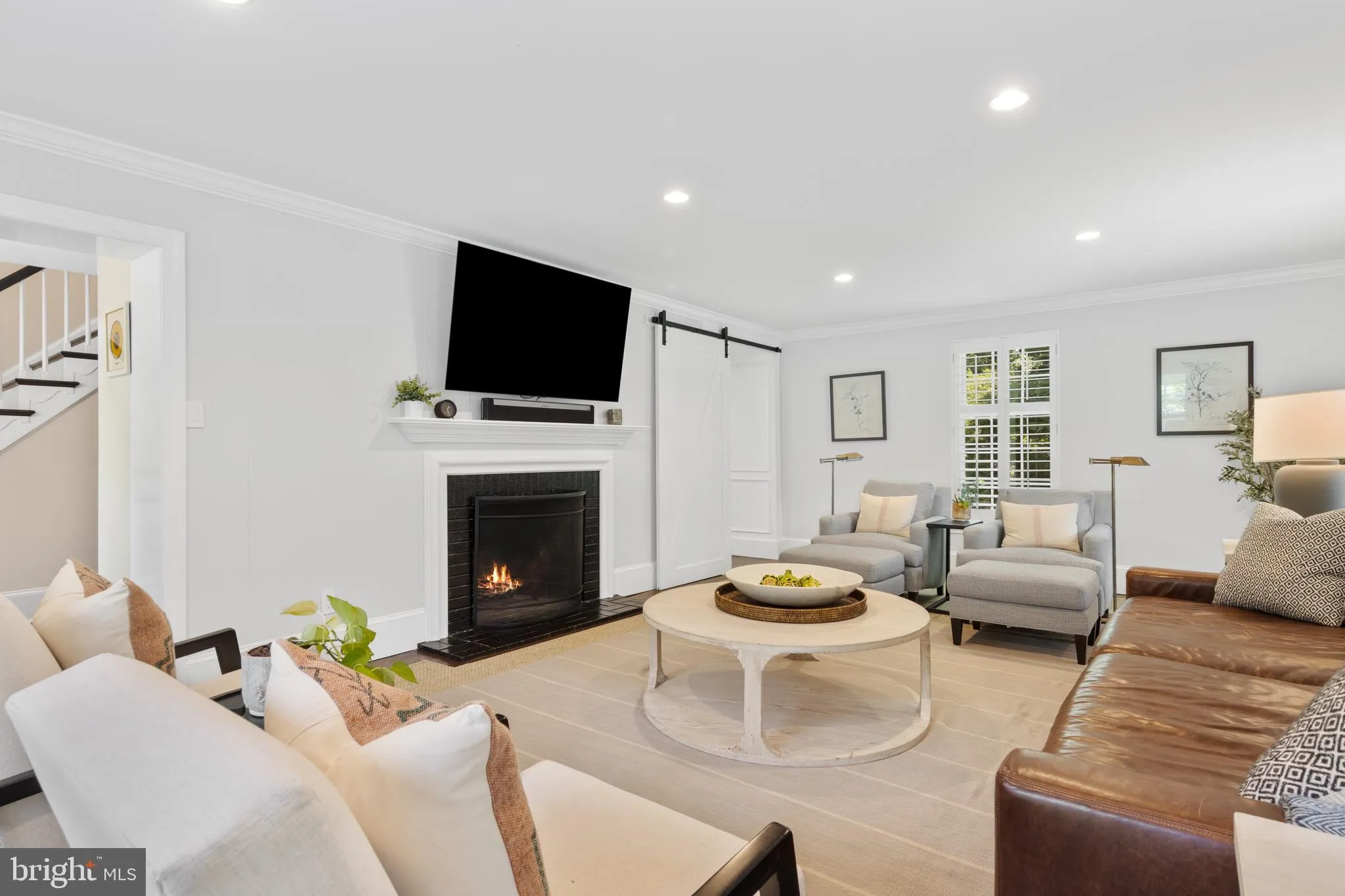 Devon, Pennsylvania 19333, United States, 5 Bedrooms Bedrooms, ,4 BathroomsBathrooms,Residential,Pending,147021