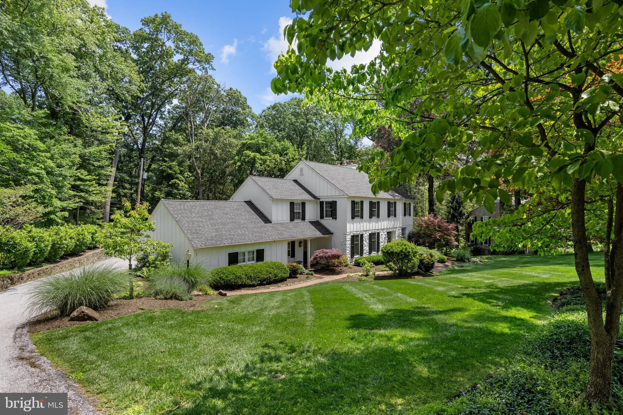 Devon, Pennsylvania 19333, United States, 5 Bedrooms Bedrooms, ,4 BathroomsBathrooms,Residential,Pending,147021