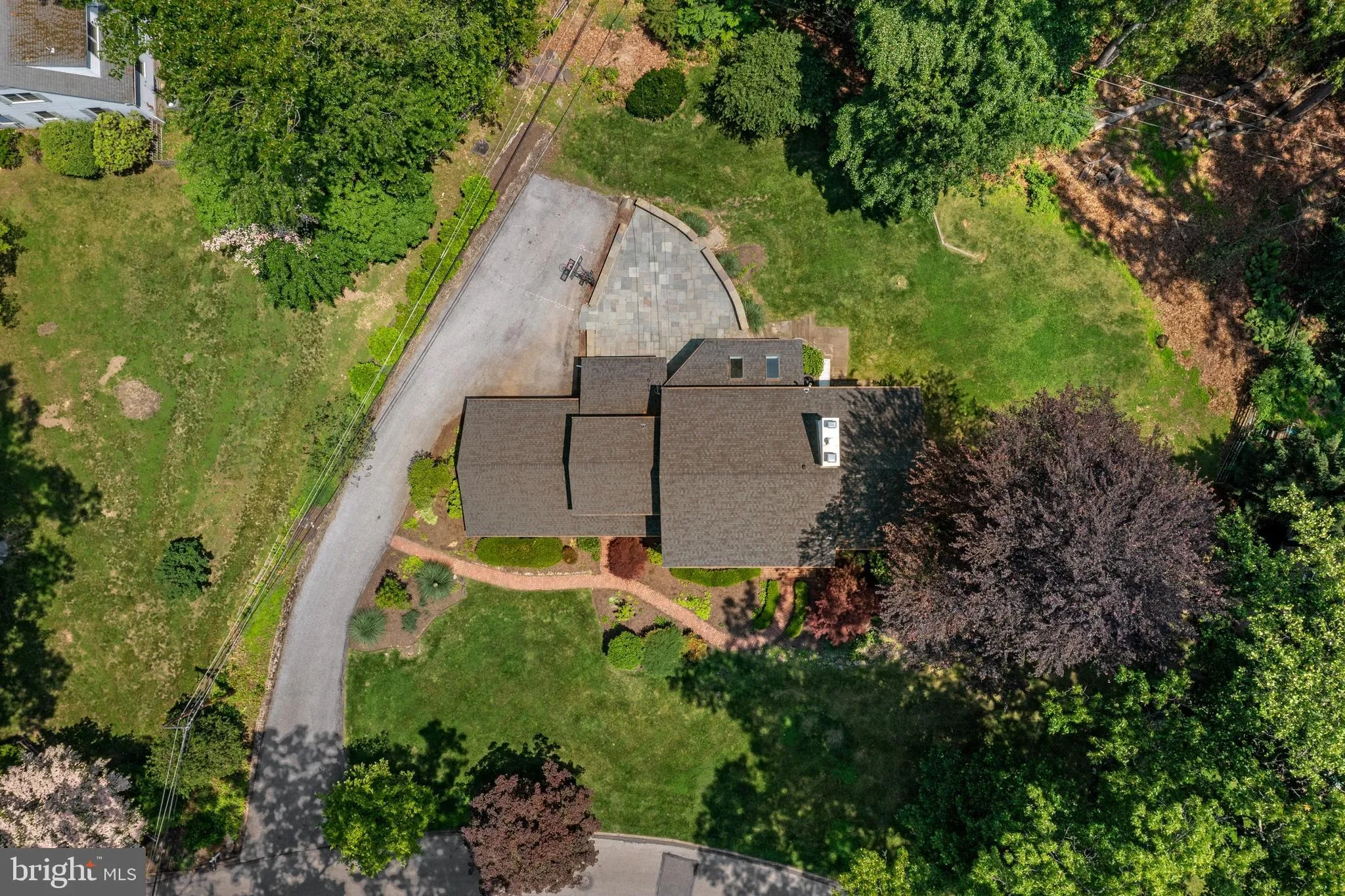 Devon, Pennsylvania 19333, United States, 5 Bedrooms Bedrooms, ,4 BathroomsBathrooms,Residential,Pending,147021