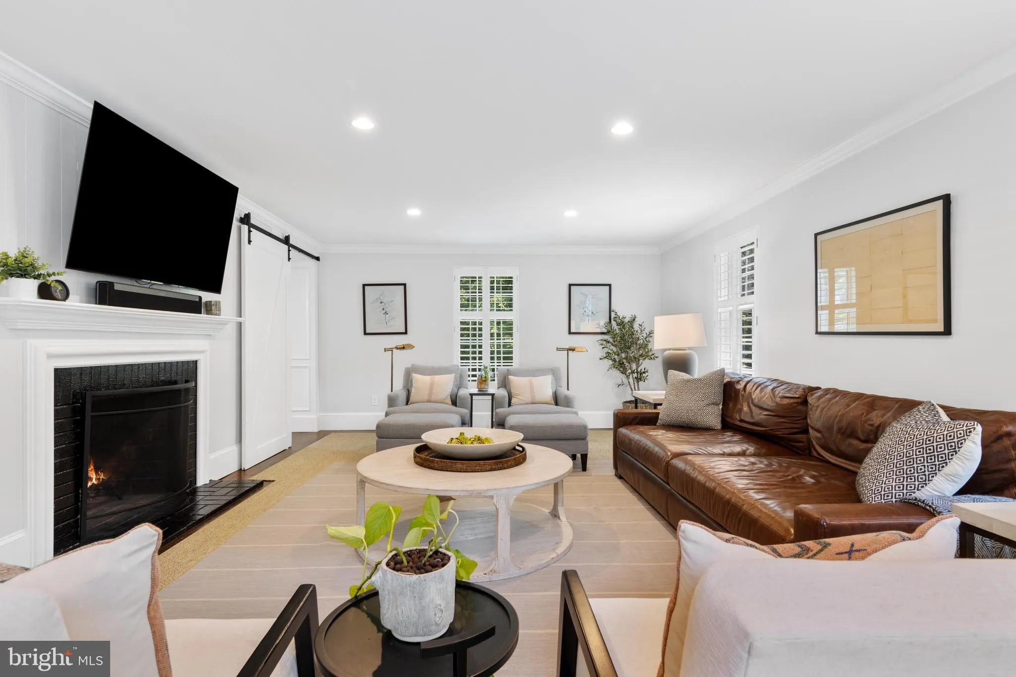 Devon, Pennsylvania 19333, United States, 5 Bedrooms Bedrooms, ,4 BathroomsBathrooms,Residential,Pending,147021