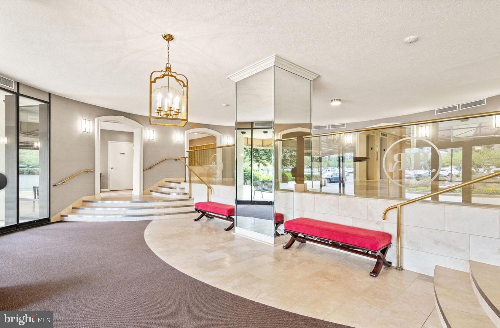 ROTONDA - Residential