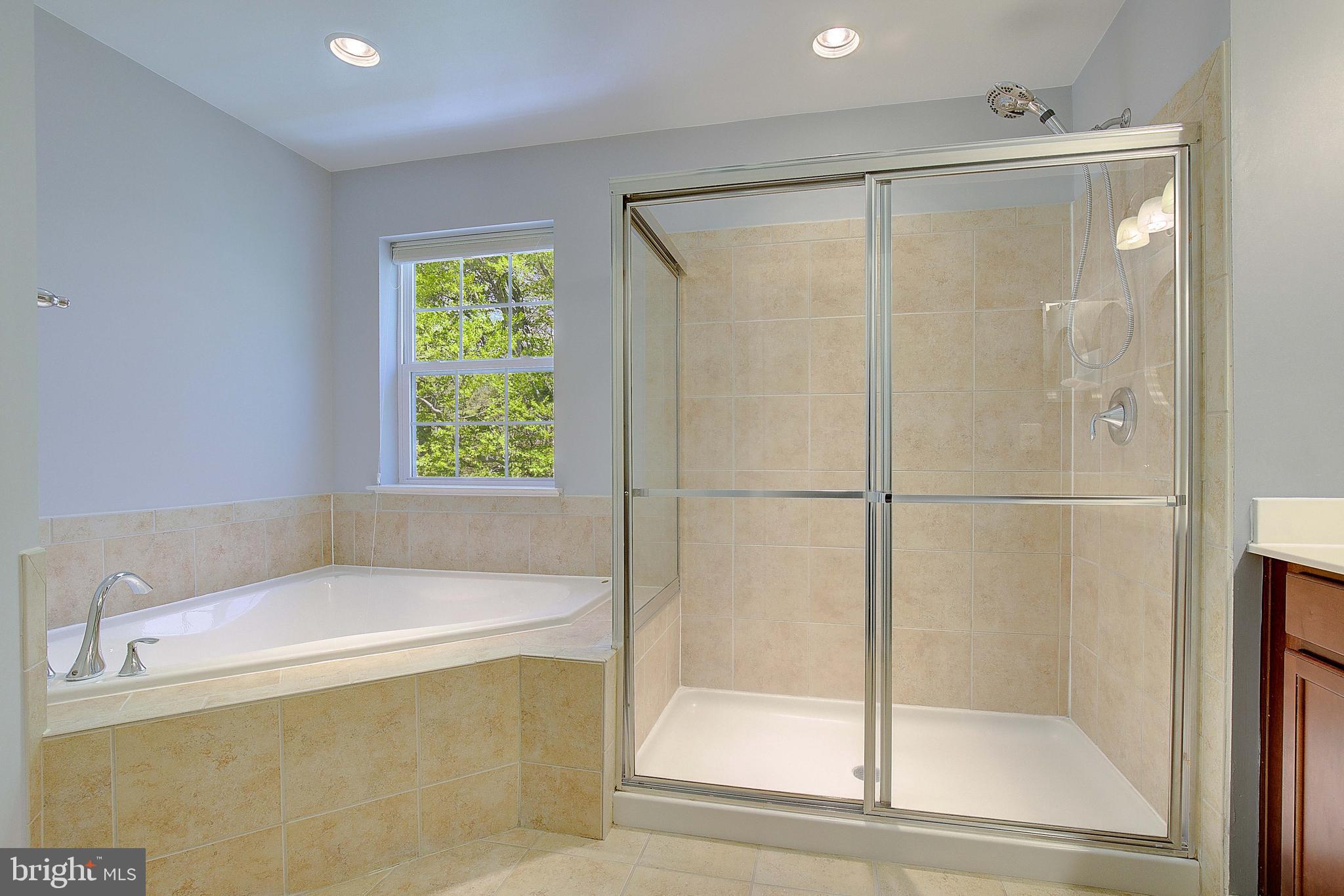 HIGHLAND FARMS - Residential