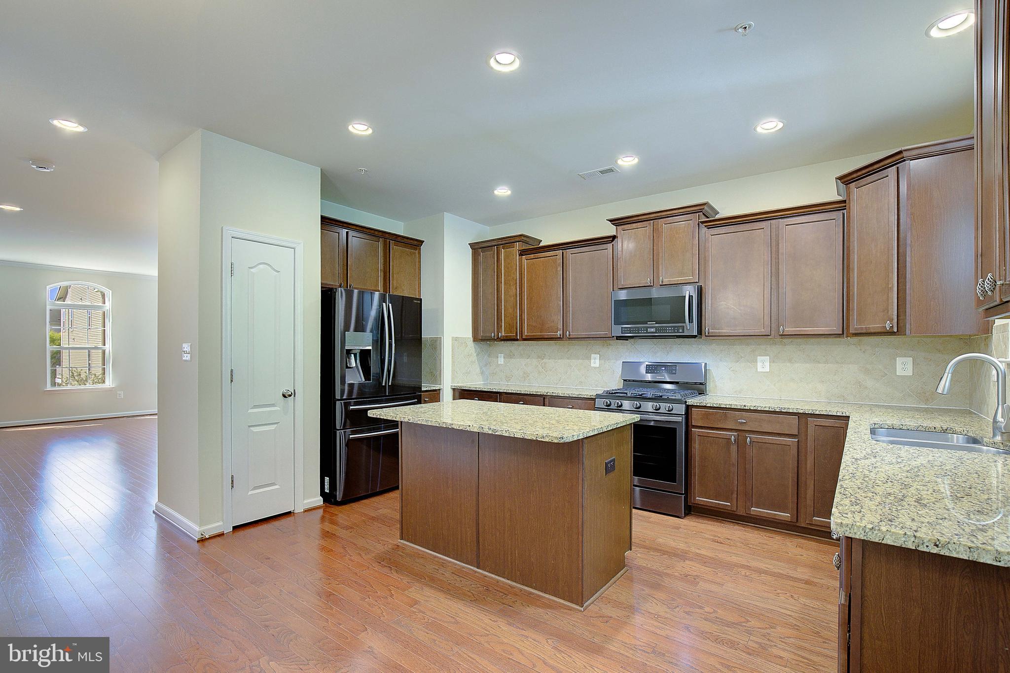 HIGHLAND FARMS - Residential