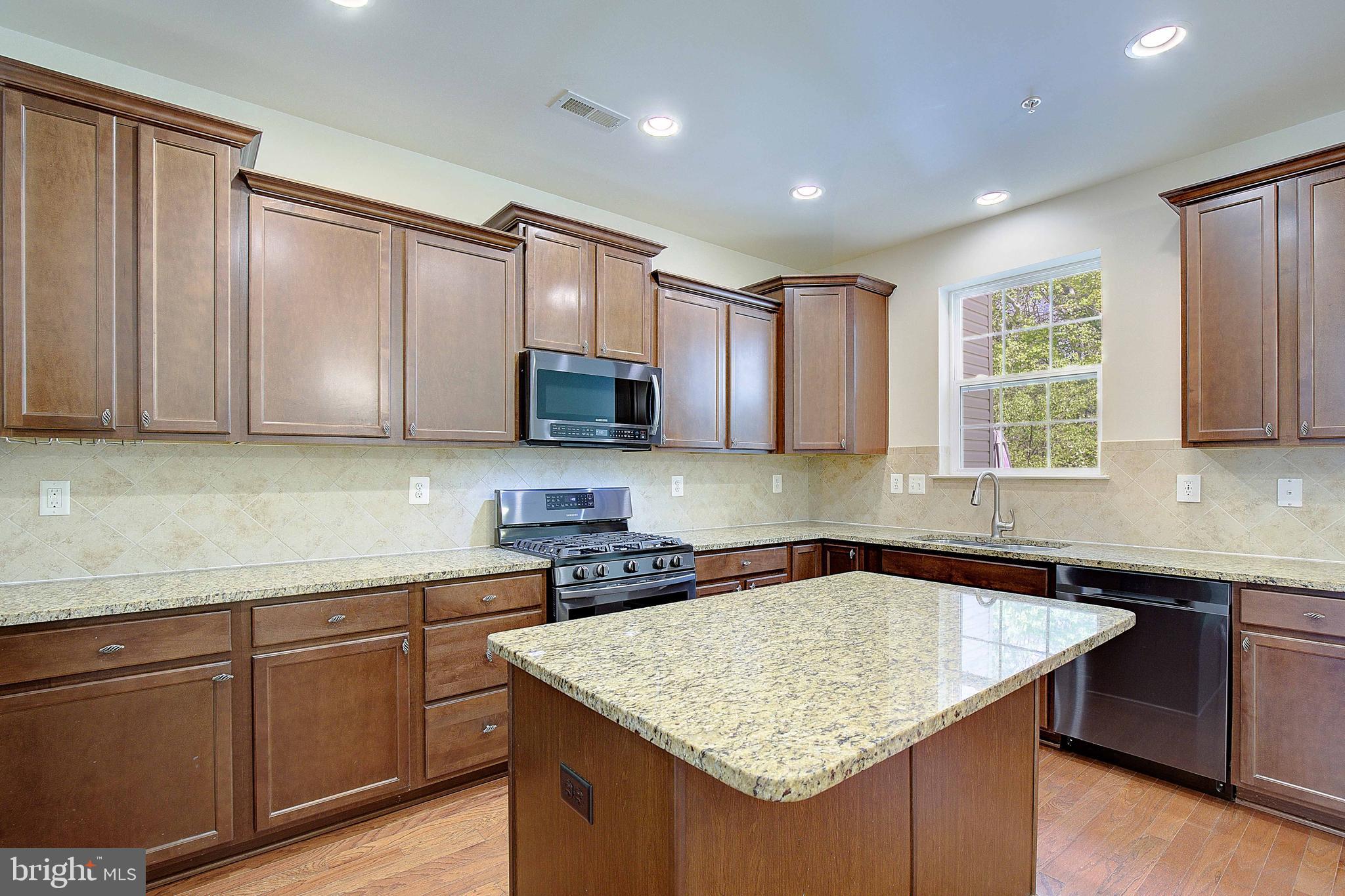 HIGHLAND FARMS - Residential