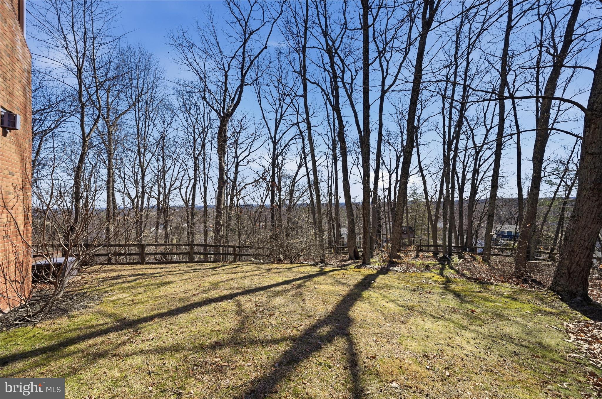 LEESBURG COUNTRY CLUB - Residential