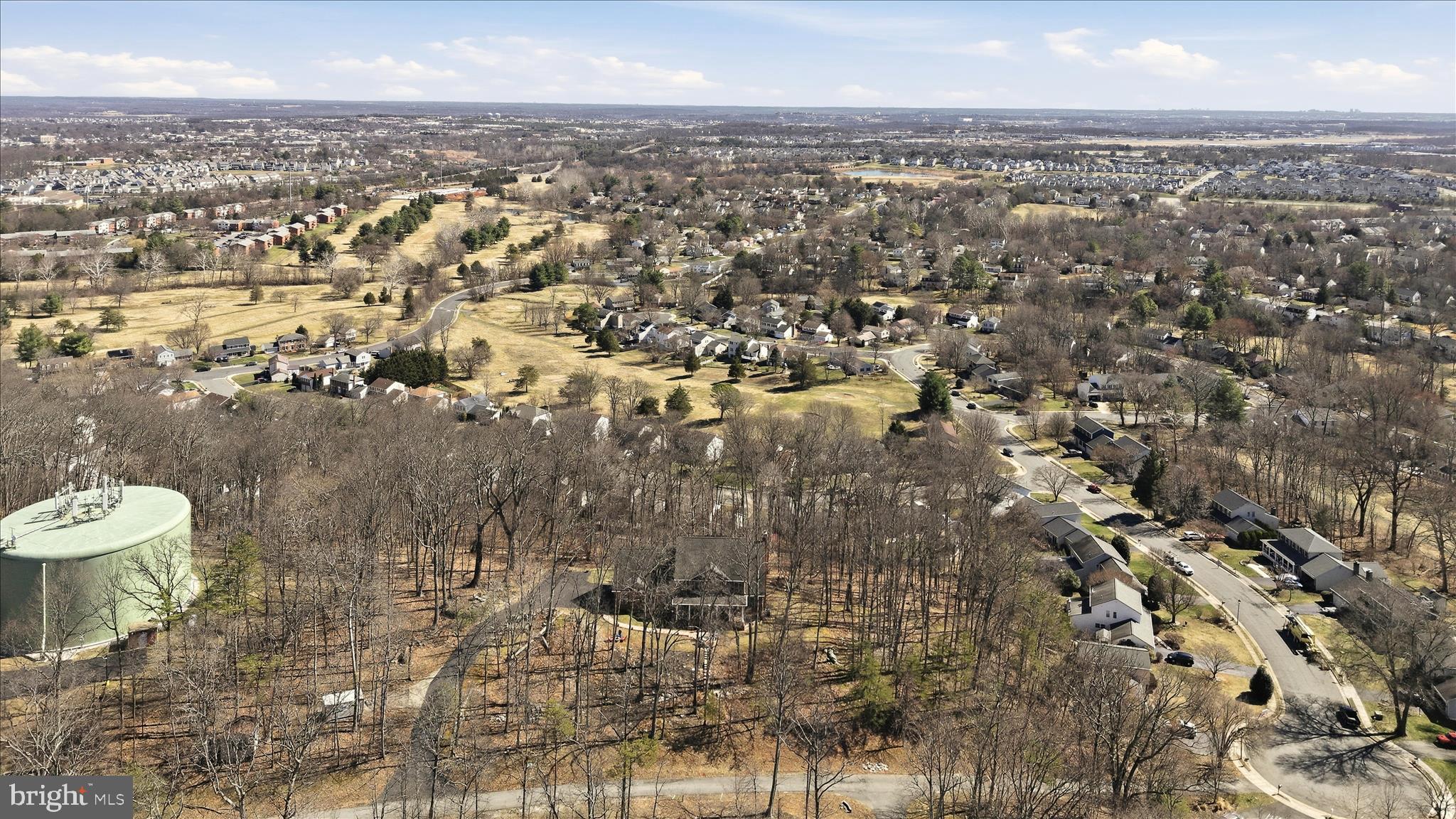 LEESBURG COUNTRY CLUB - Residential