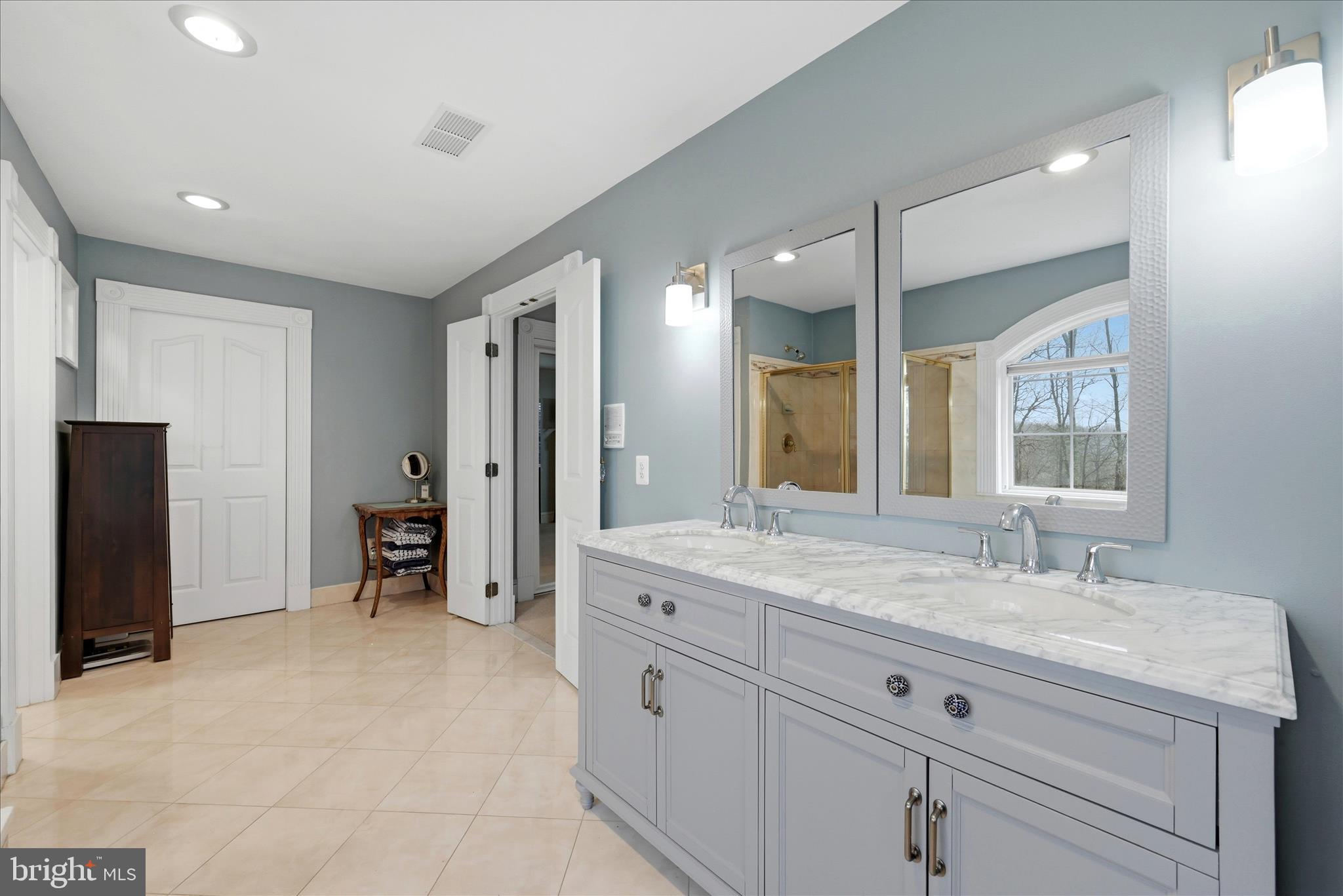 LEESBURG COUNTRY CLUB - Residential