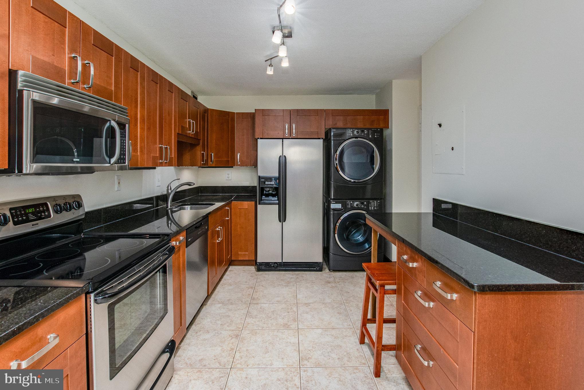 WATERGATE AT LANDMARK - Residential Lease