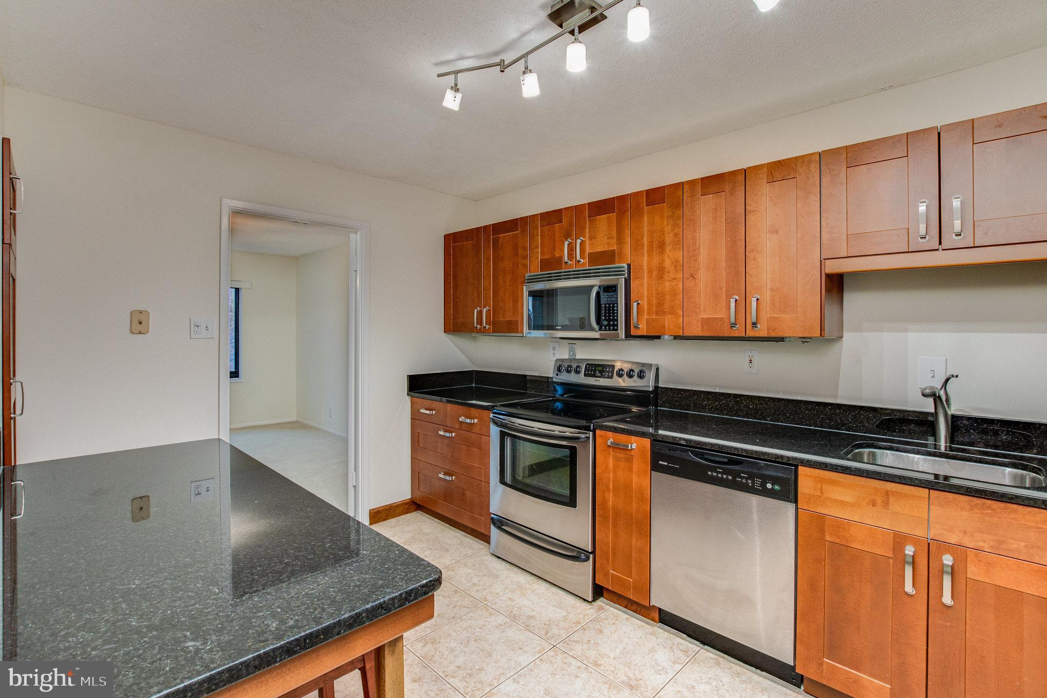 WATERGATE AT LANDMARK - Residential Lease