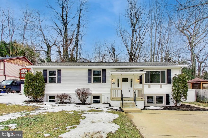 This beautifully updated home offers 5 bedrooms, 2 full baths, and a spacious open layout. Enjoy a large front and backyard, plus a gorgeous patio perfect for entertaining. Conveniently located near I-95, Quantico, shops, and schools. A true must-see – modern updates throughout, move-in ready, and full of charm!