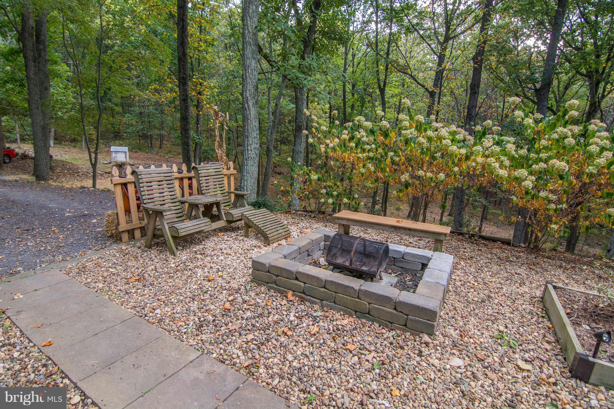 SHANGRI-LA - Residential