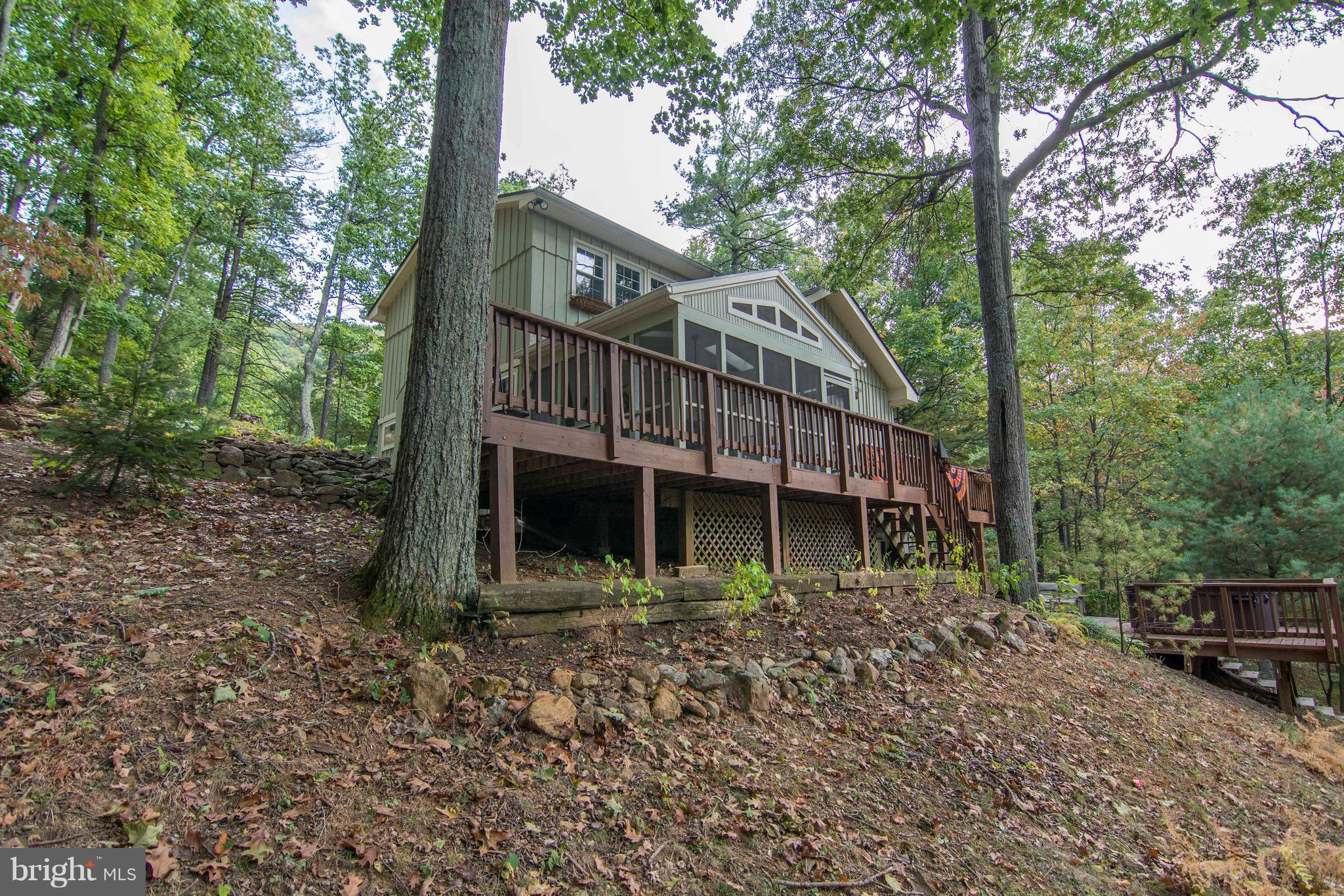 SHANGRI-LA - Residential