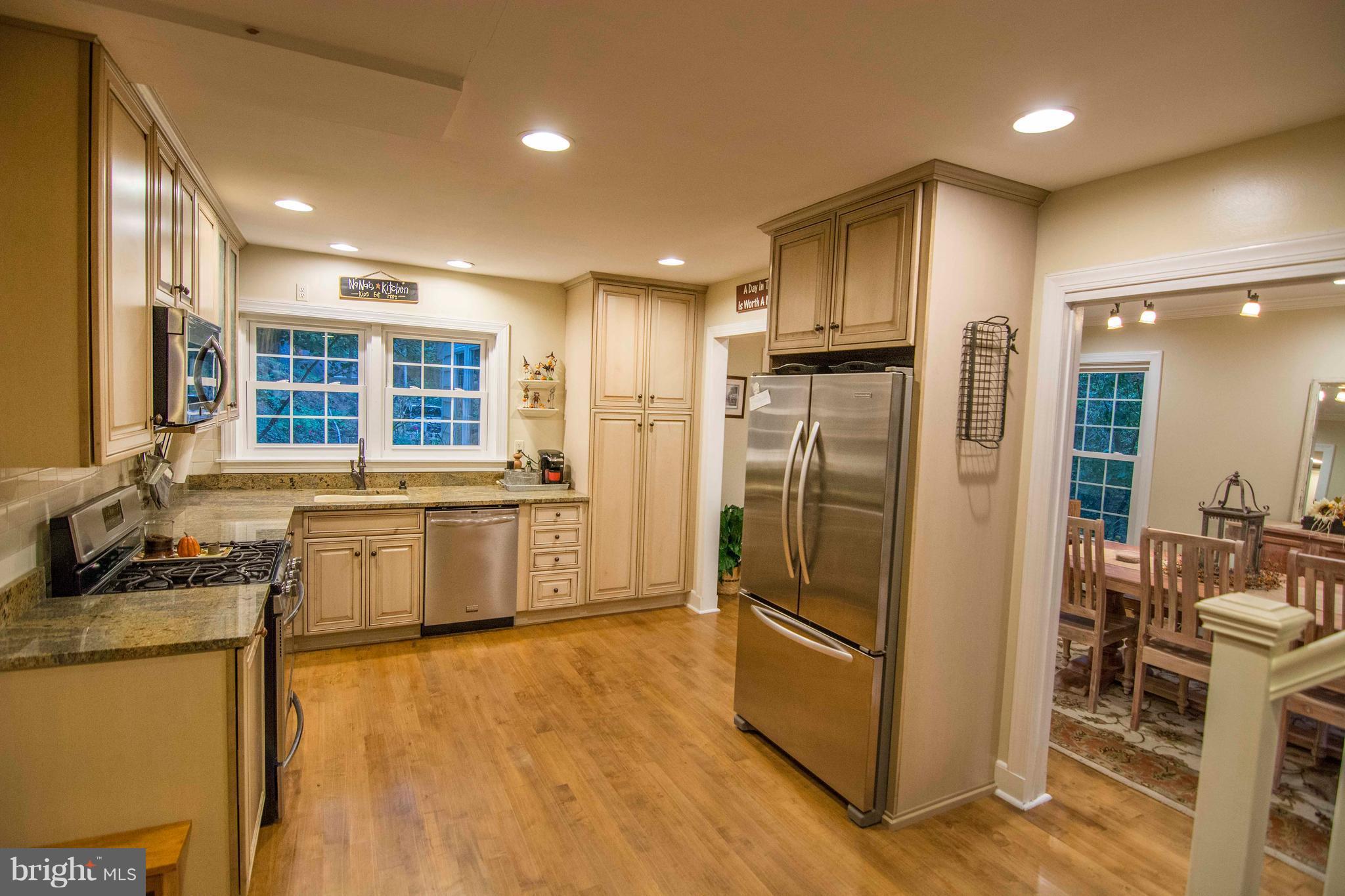 SHANGRI-LA - Residential