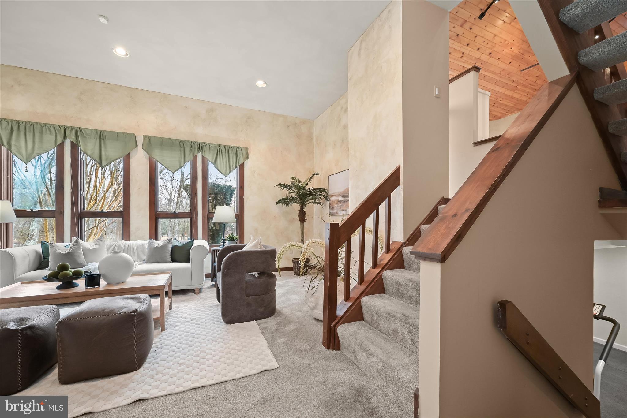 RIDGEWOOD - Residential