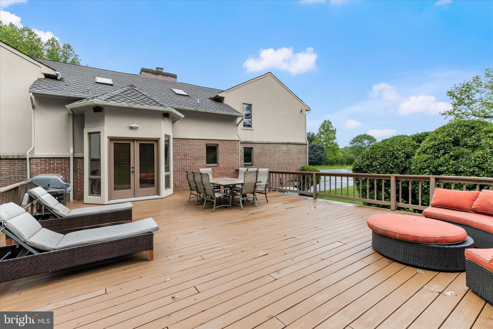 RIDGEWOOD - Residential