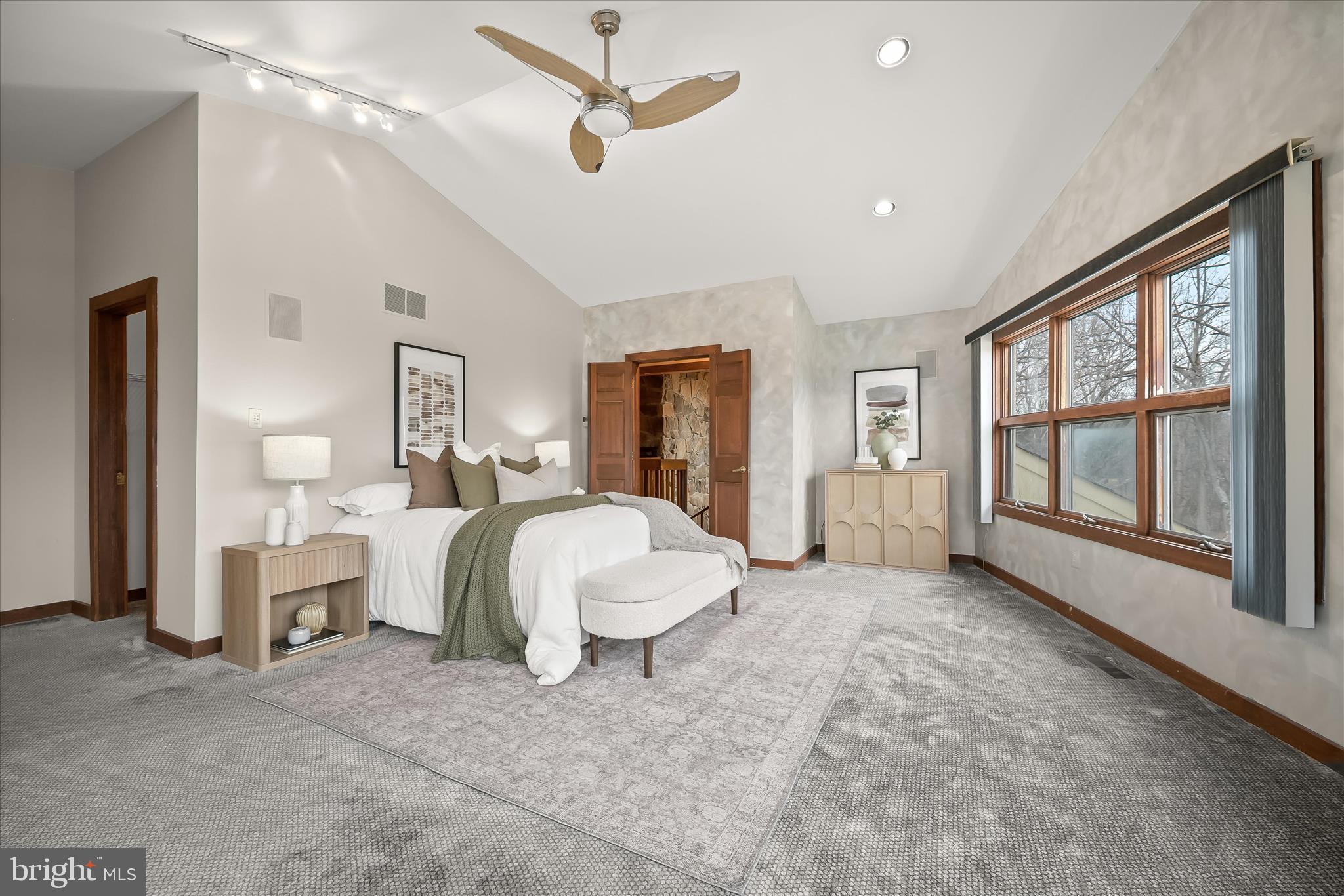 RIDGEWOOD - Residential