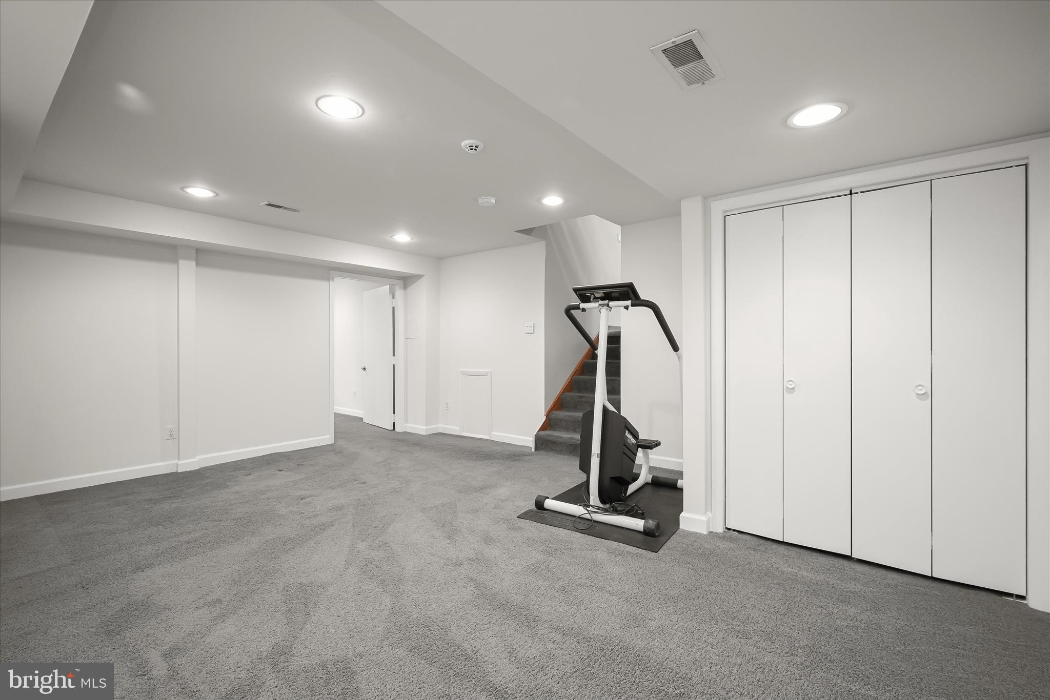 RIDGEWOOD - Residential