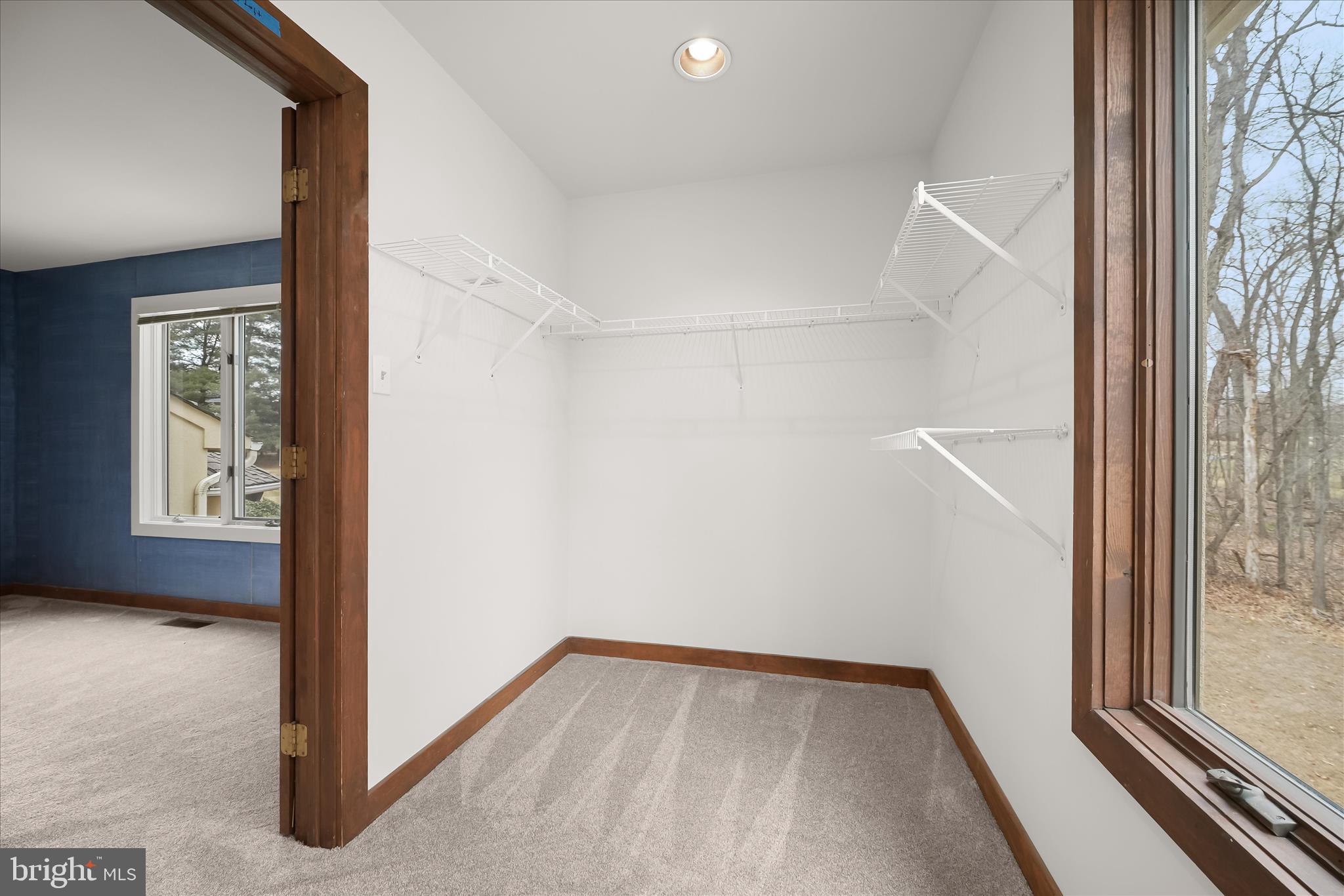 RIDGEWOOD - Residential