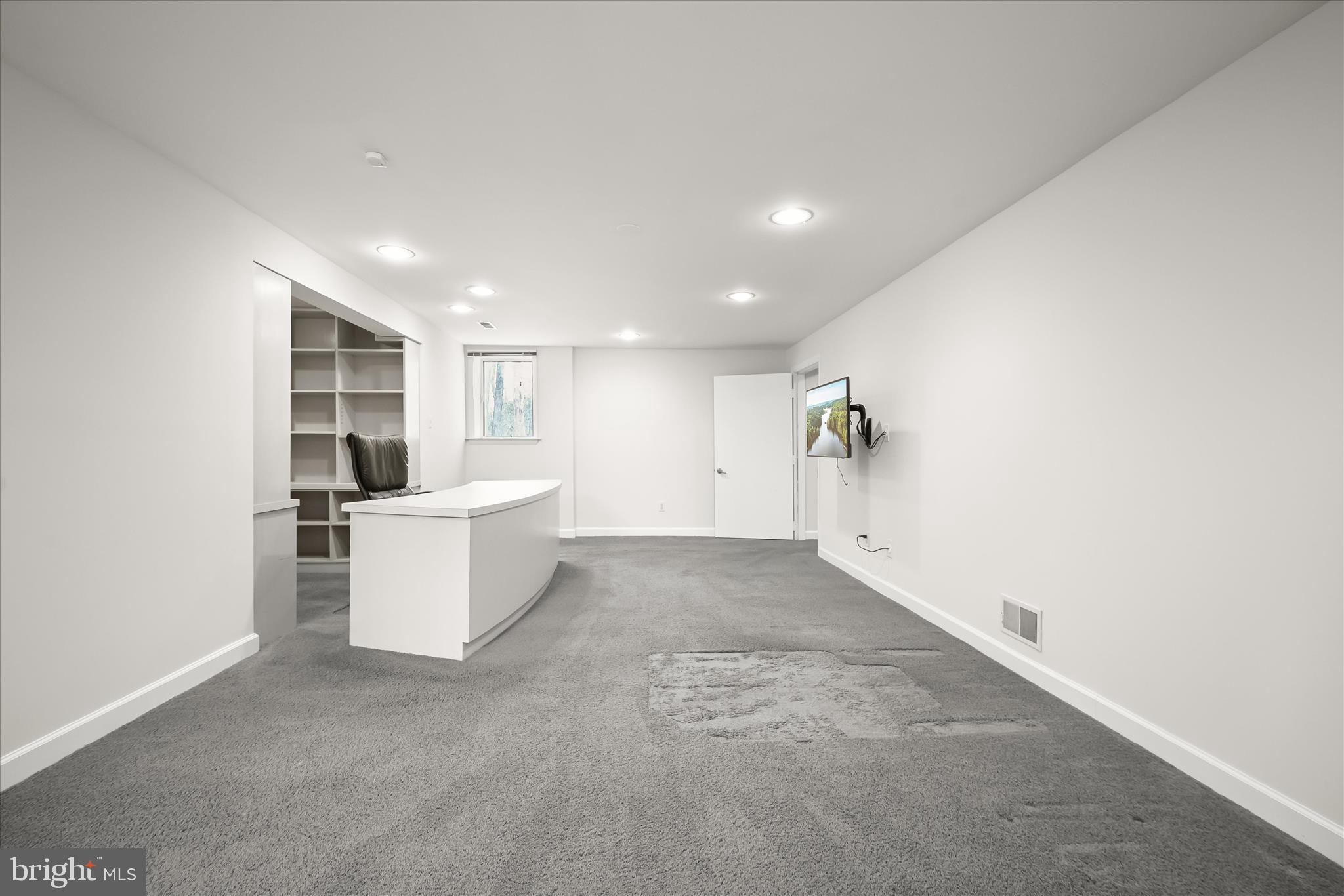 RIDGEWOOD - Residential