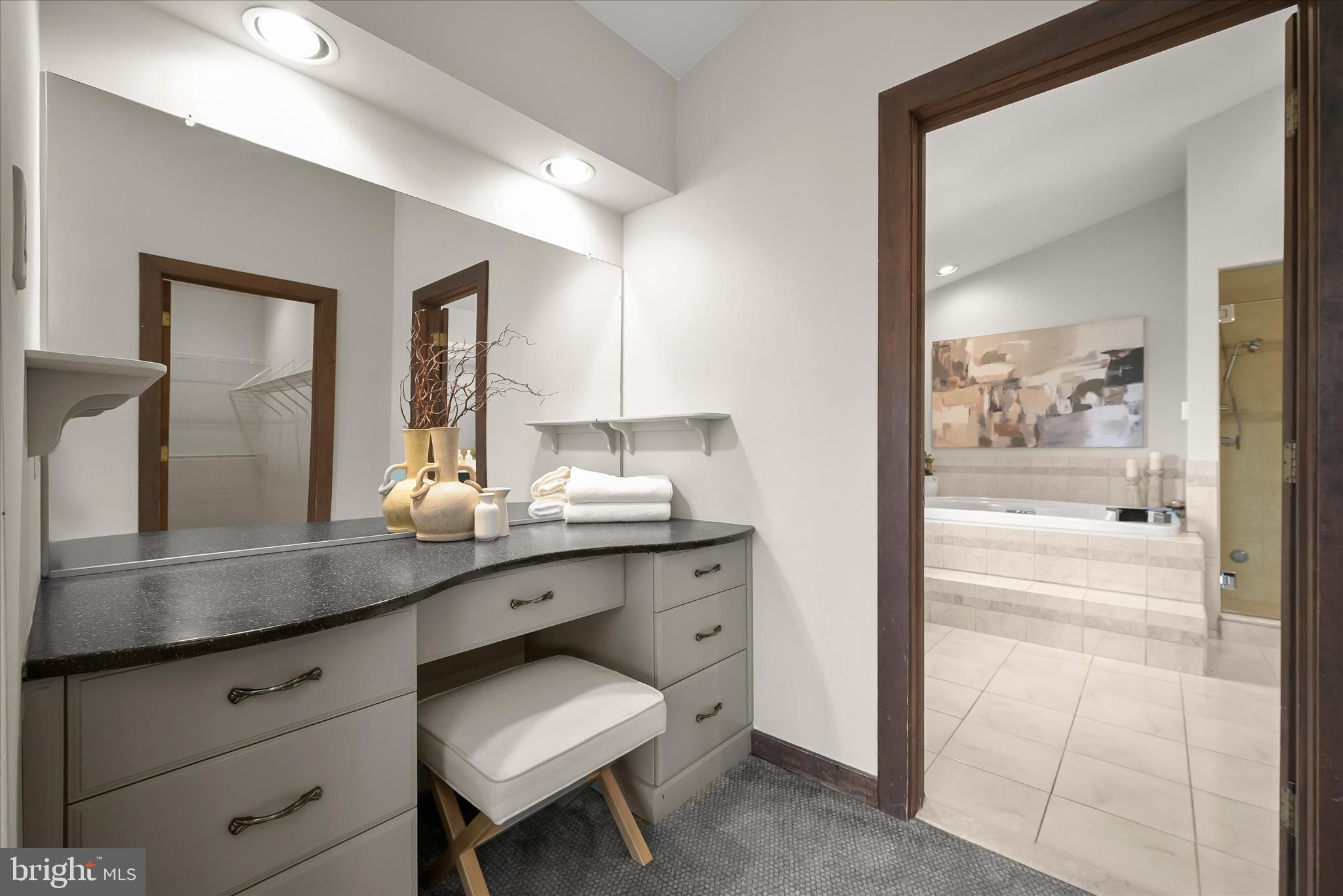 RIDGEWOOD - Residential