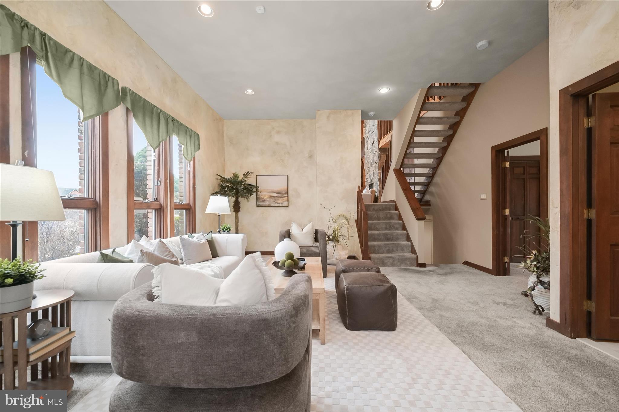 RIDGEWOOD - Residential