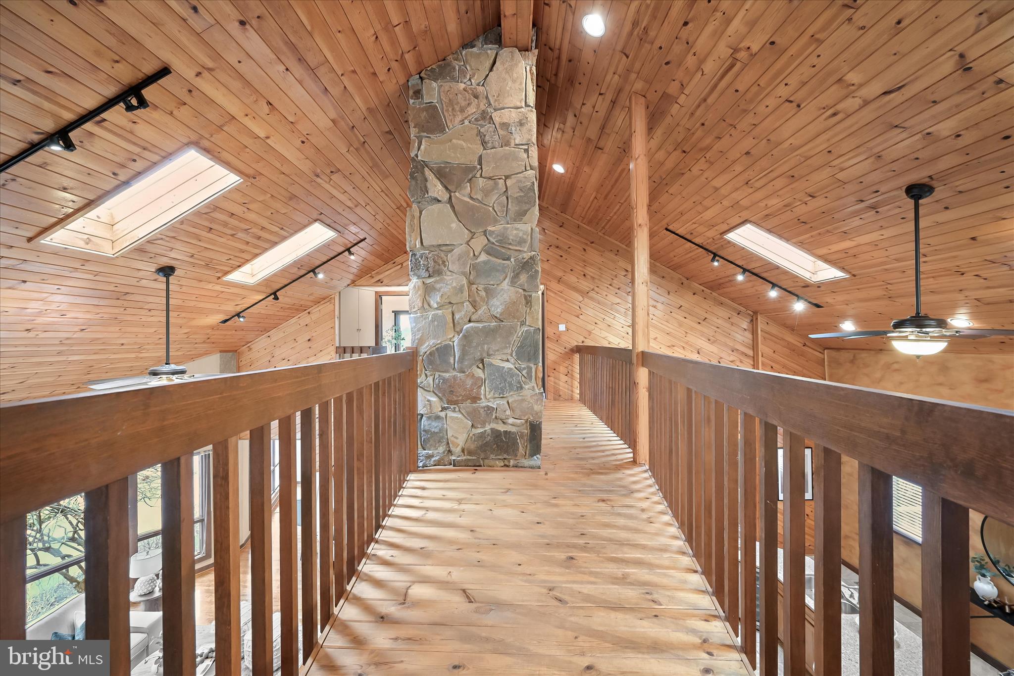 RIDGEWOOD - Residential