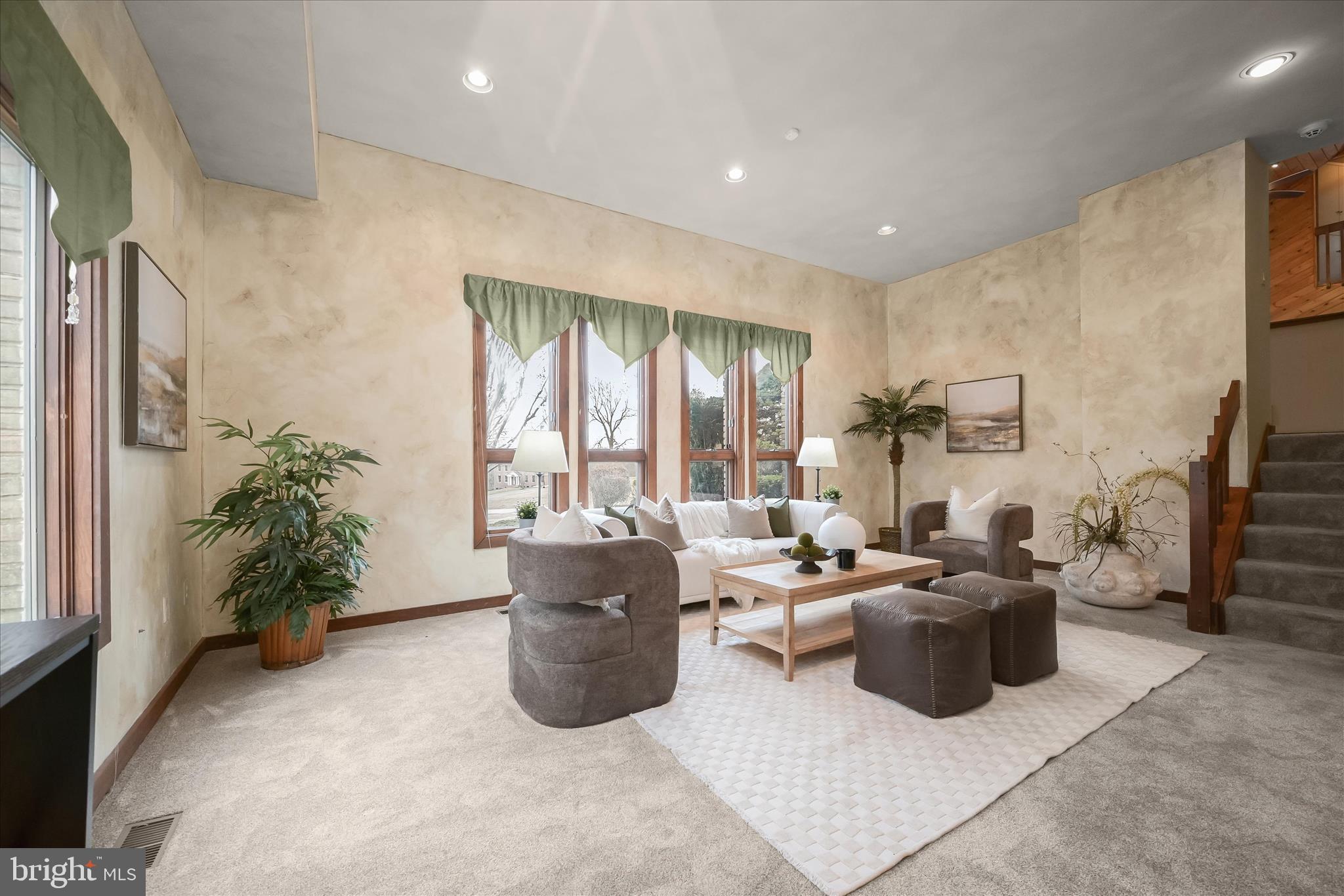 RIDGEWOOD - Residential