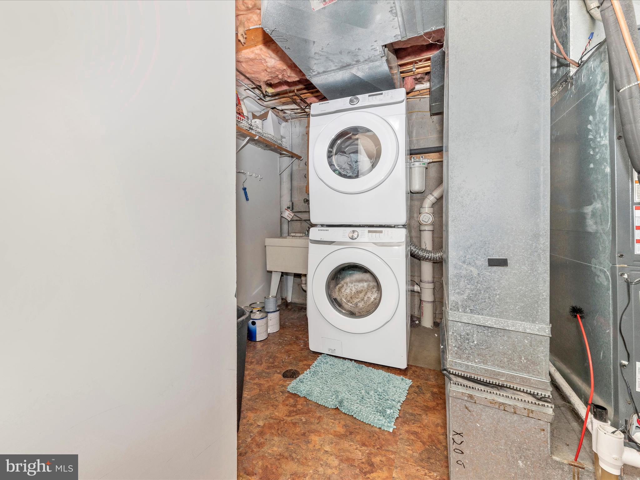 WATERSIDE - Residential