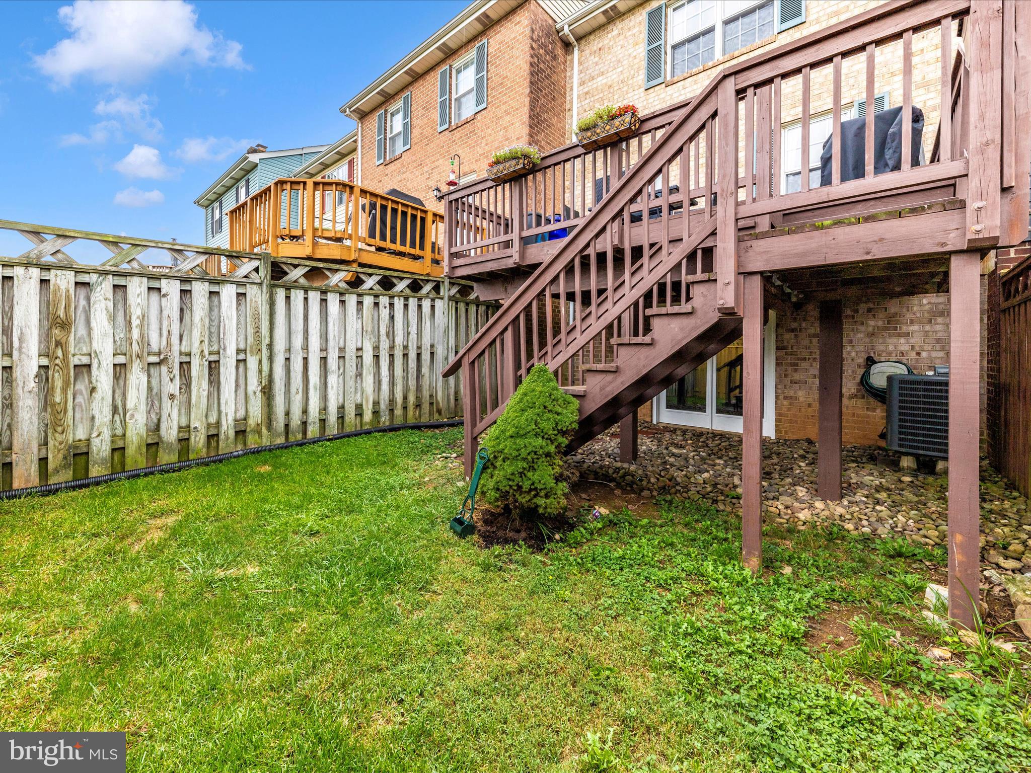 WATERSIDE - Residential