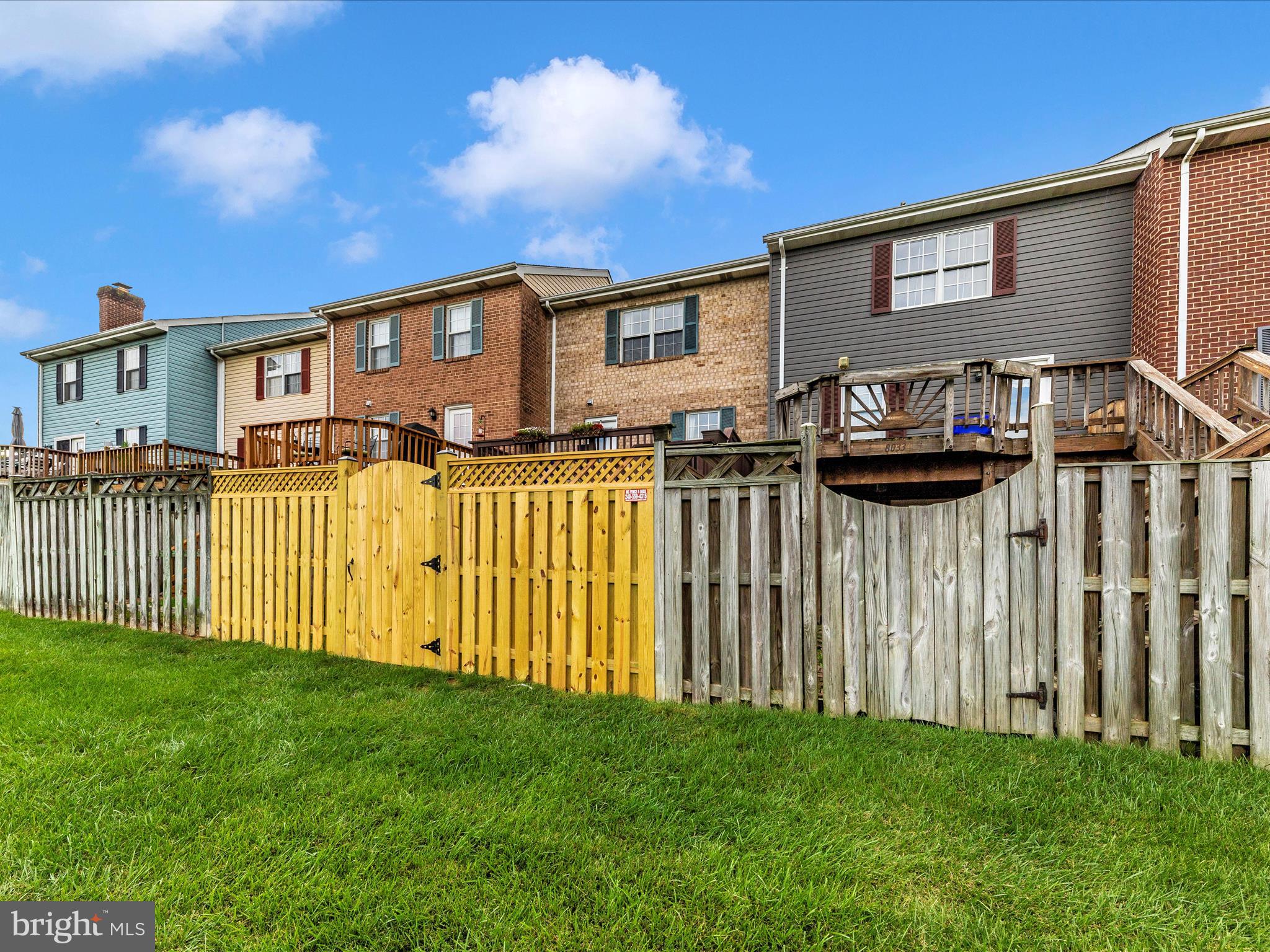 WATERSIDE - Residential