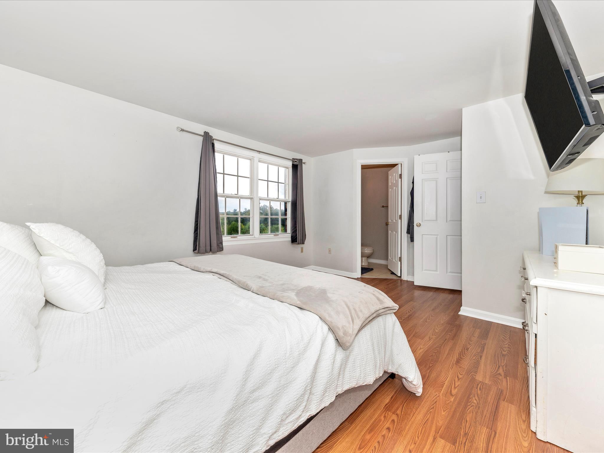 WATERSIDE - Residential