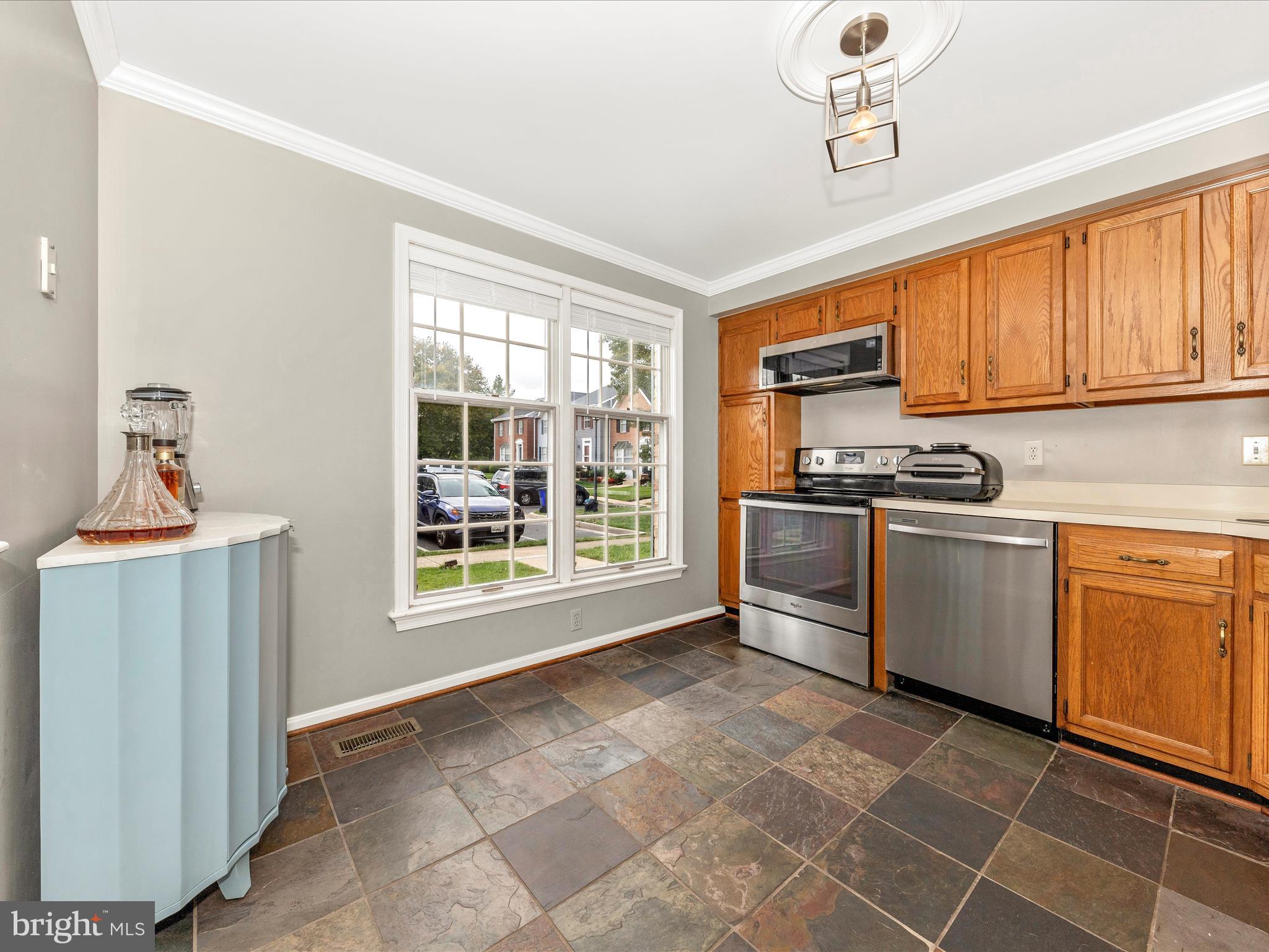 WATERSIDE - Residential