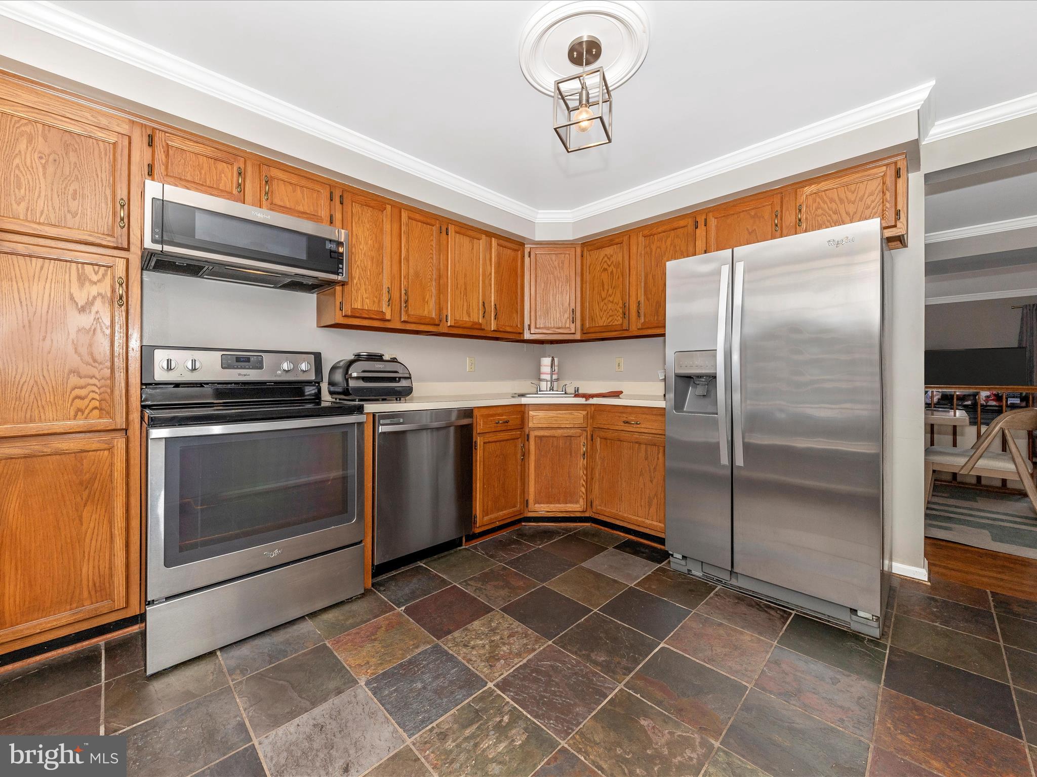 WATERSIDE - Residential