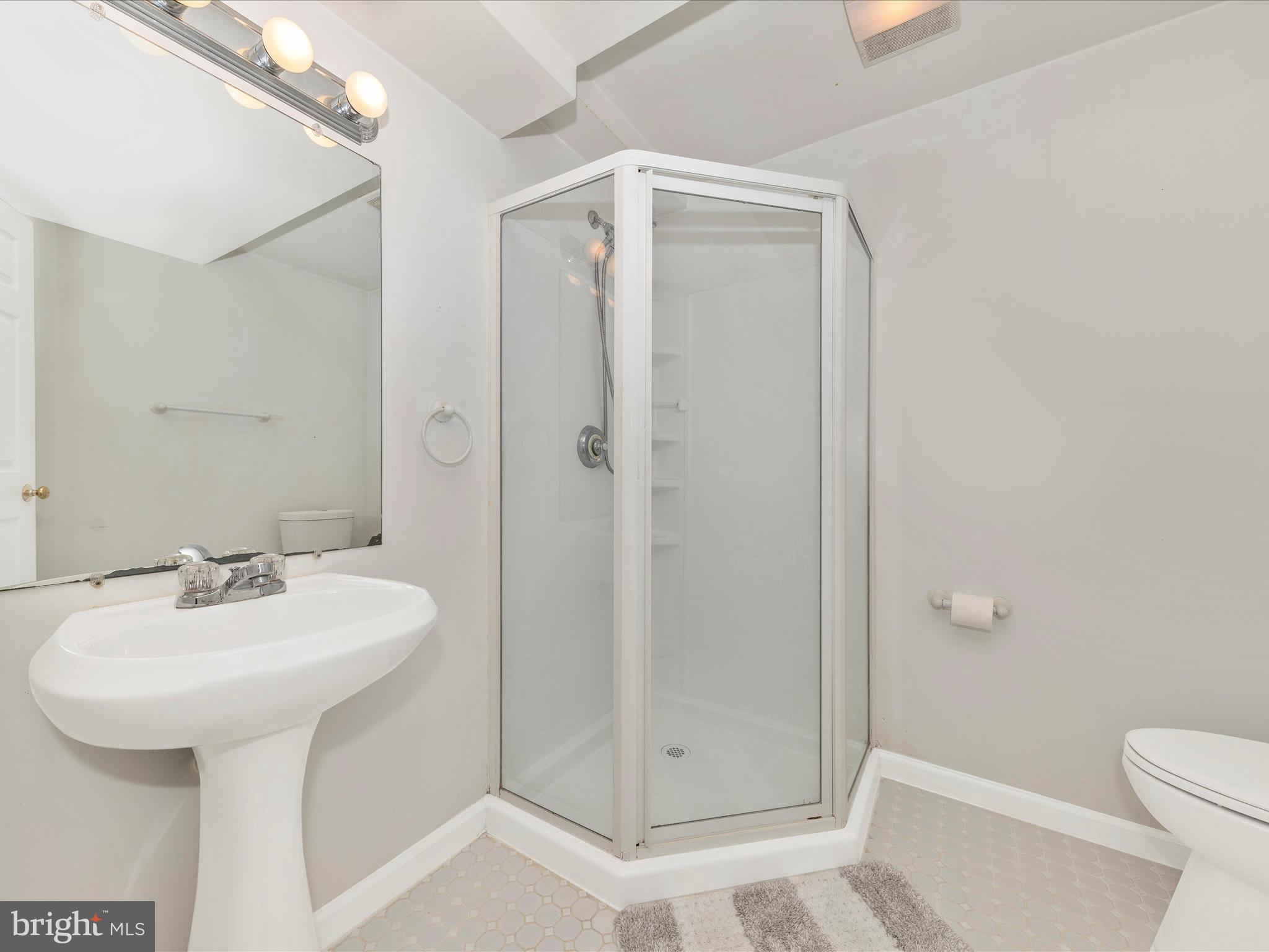 WATERSIDE - Residential