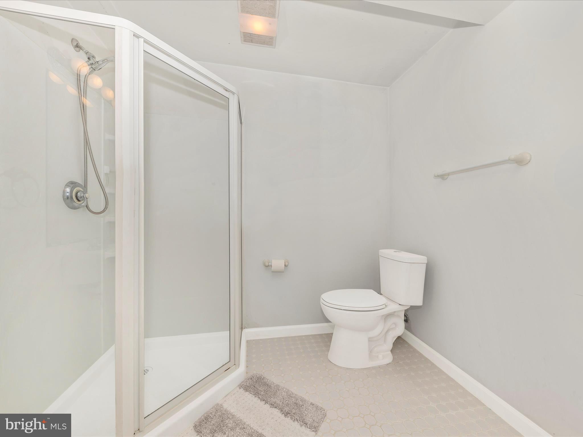 WATERSIDE - Residential