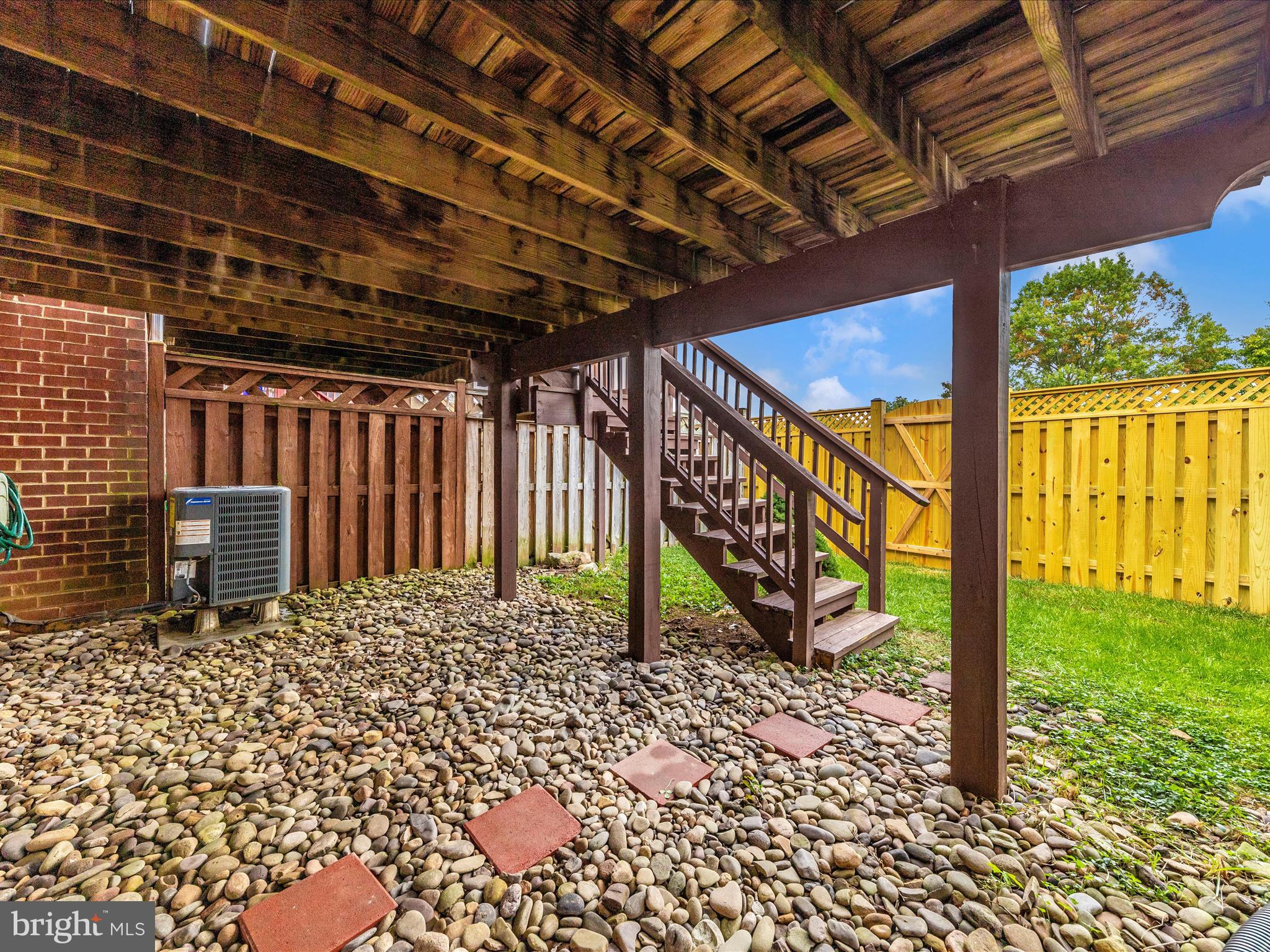 WATERSIDE - Residential