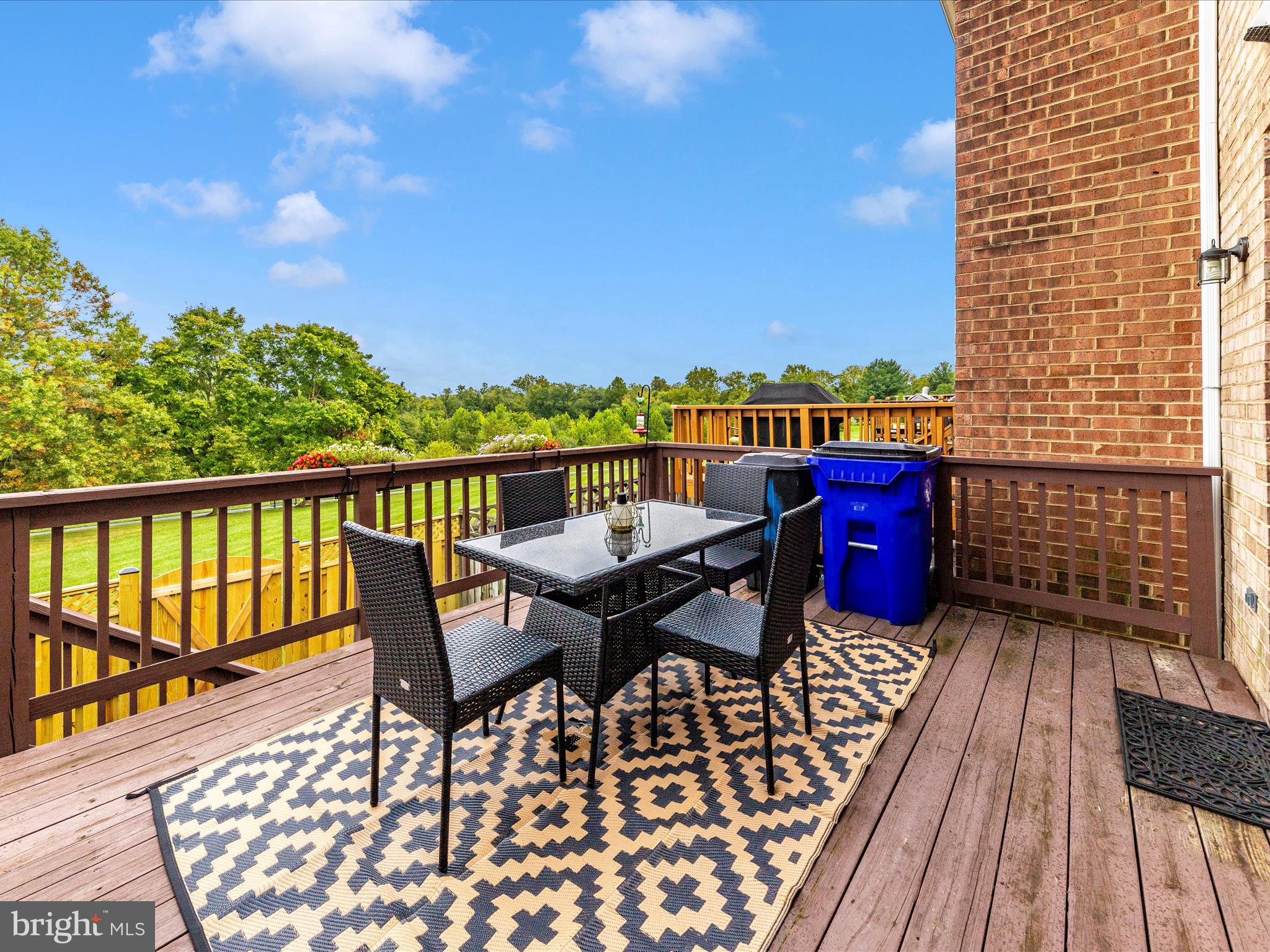 WATERSIDE - Residential