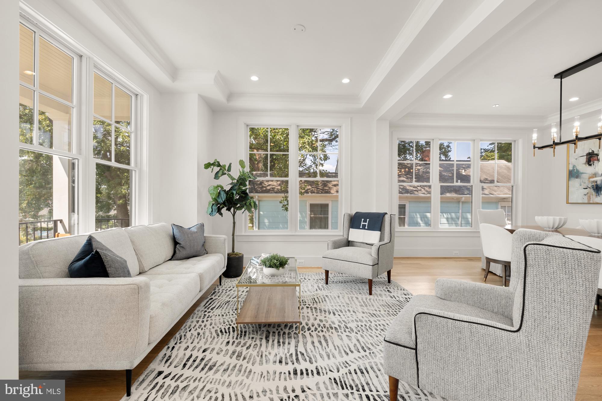 KENSINGTON ESTATES - Residential