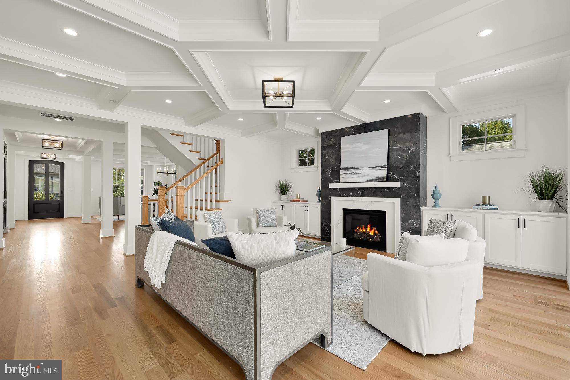 KENSINGTON ESTATES - Residential