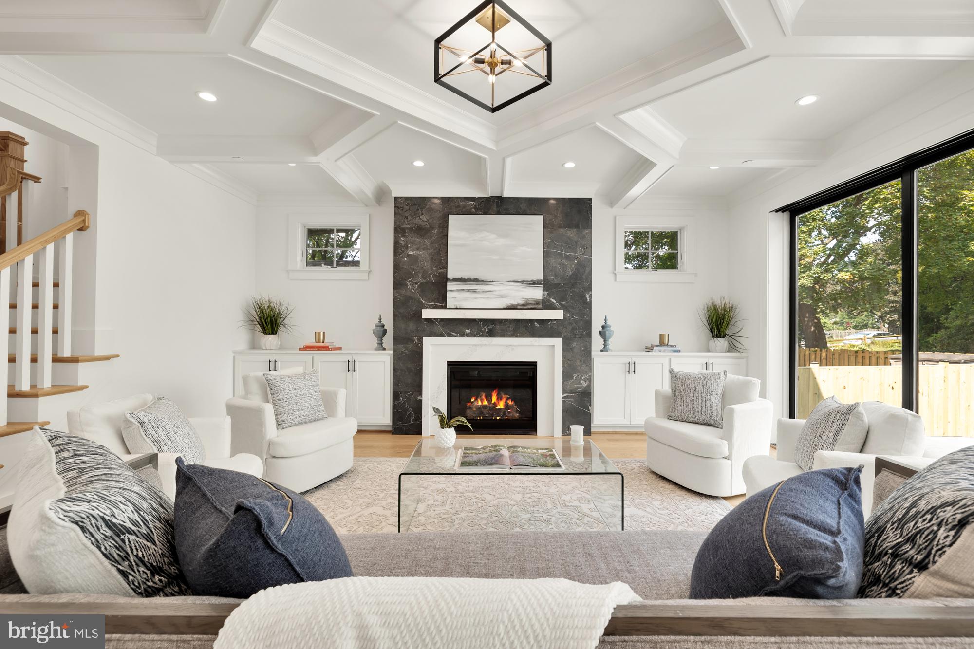 KENSINGTON ESTATES - Residential