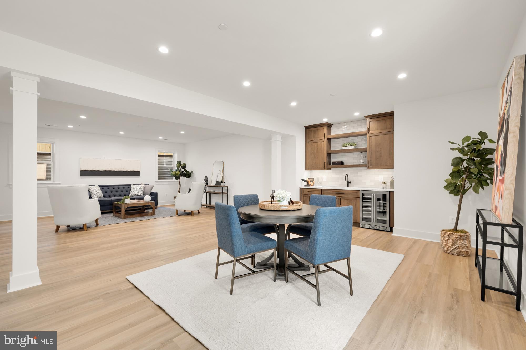 KENSINGTON ESTATES - Residential