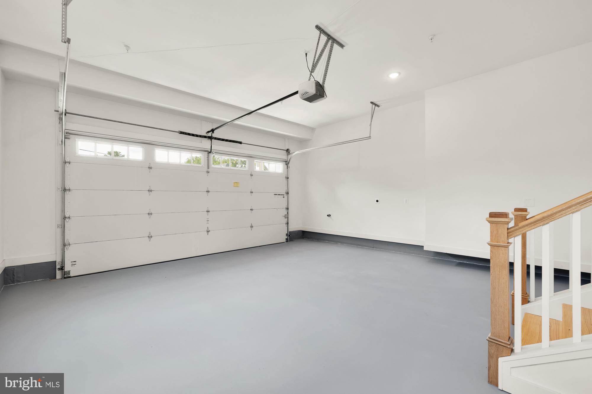 KENSINGTON ESTATES - Residential