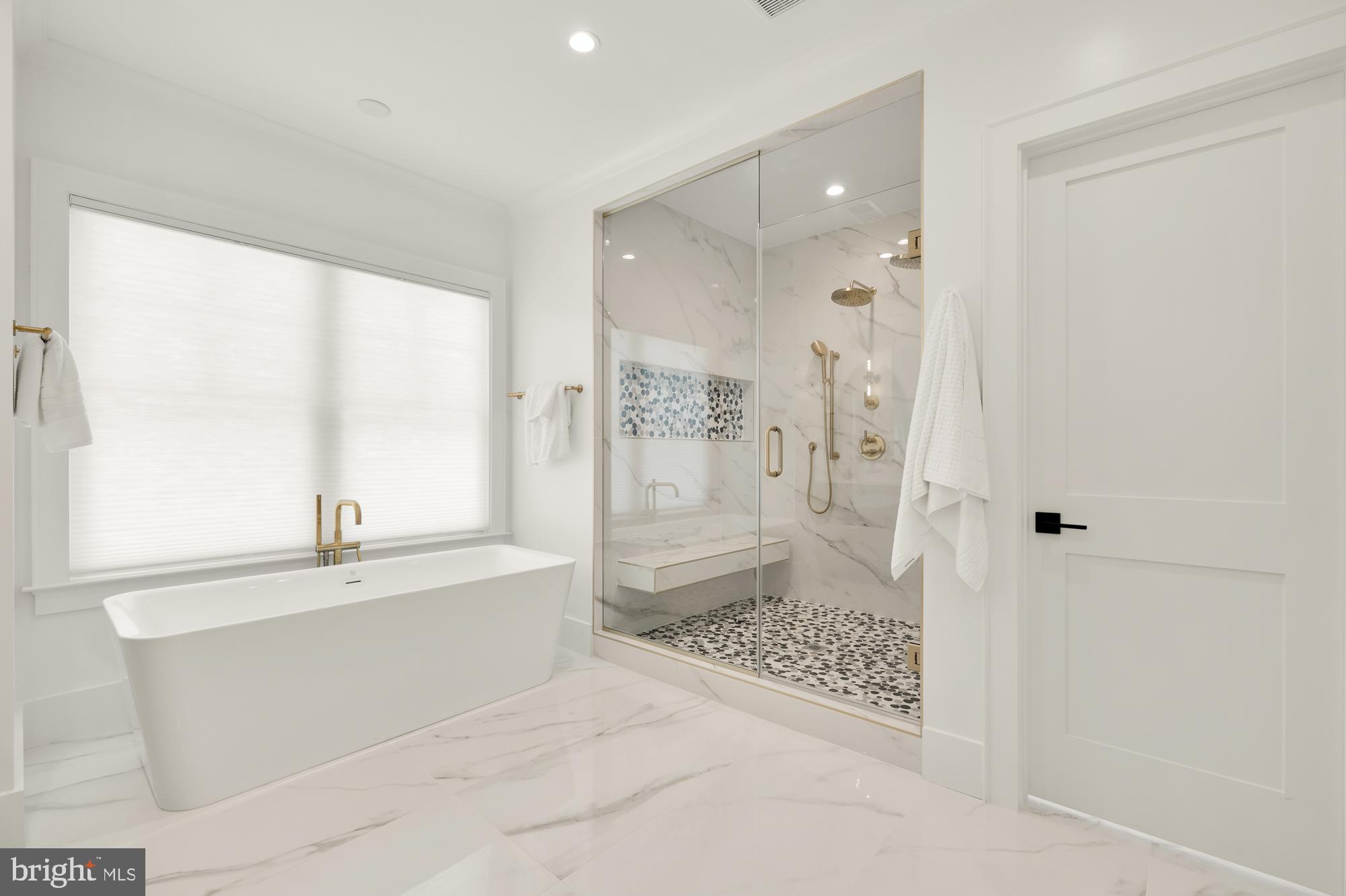 KENSINGTON ESTATES - Residential