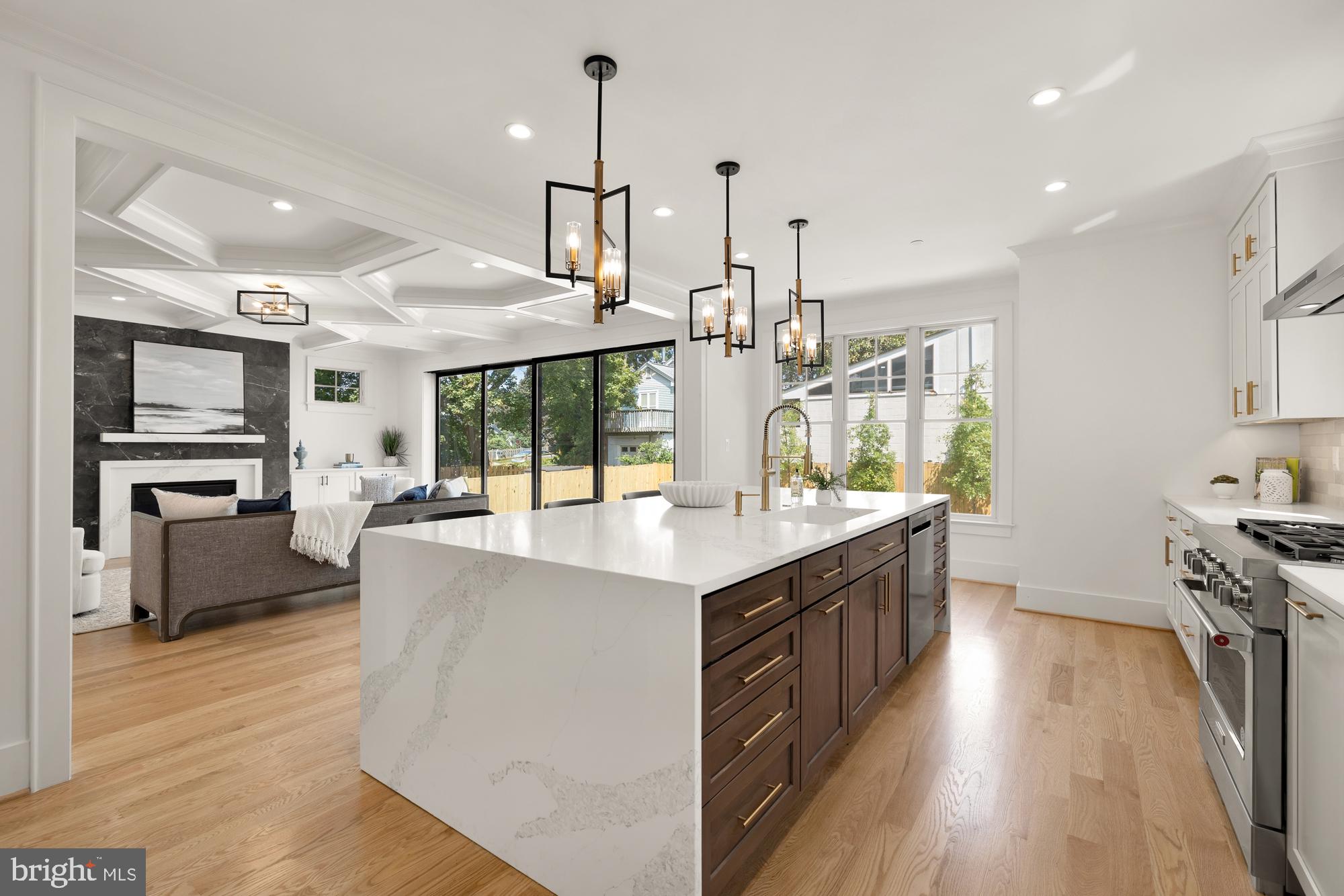 KENSINGTON ESTATES - Residential