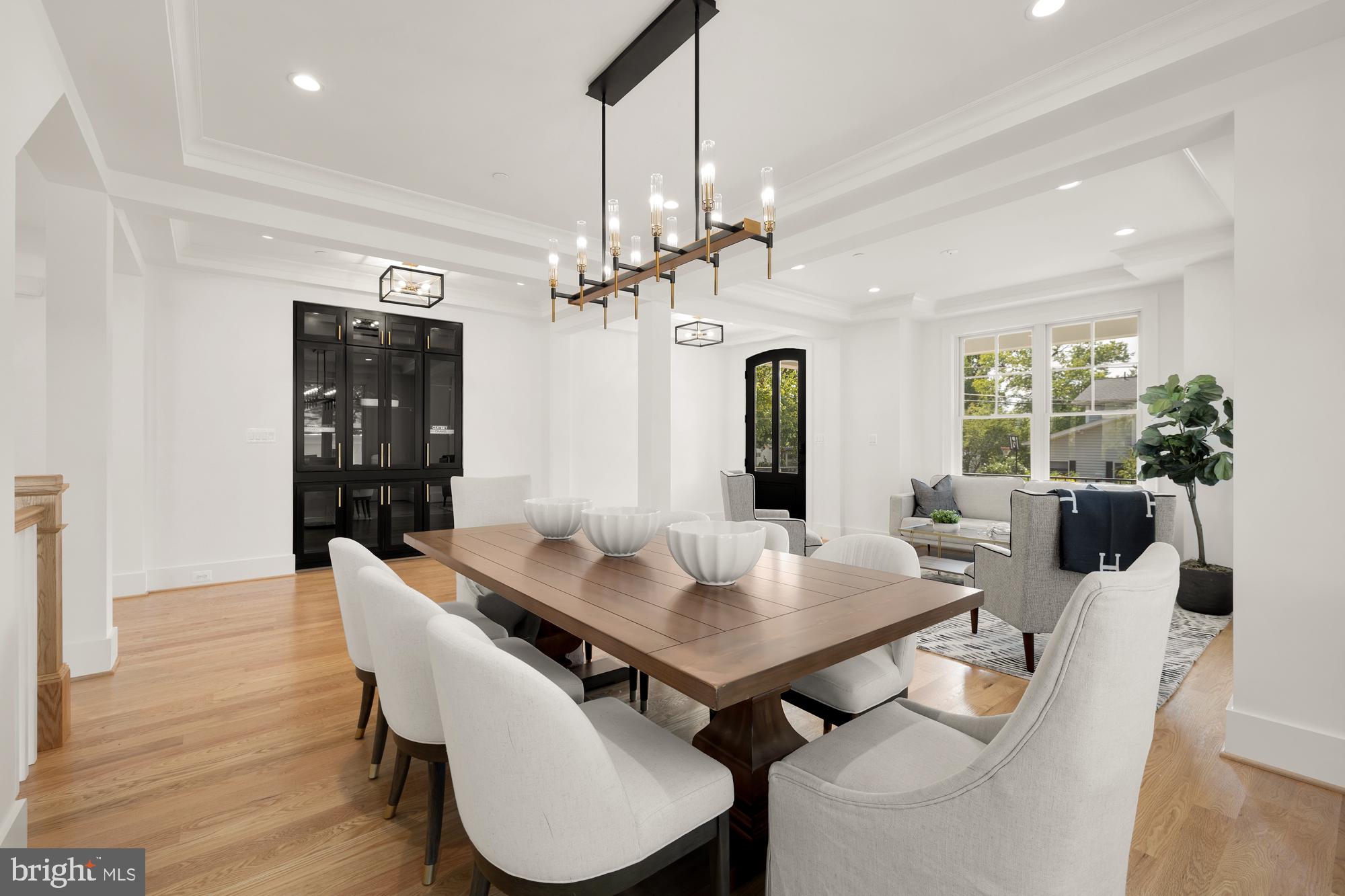 KENSINGTON ESTATES - Residential