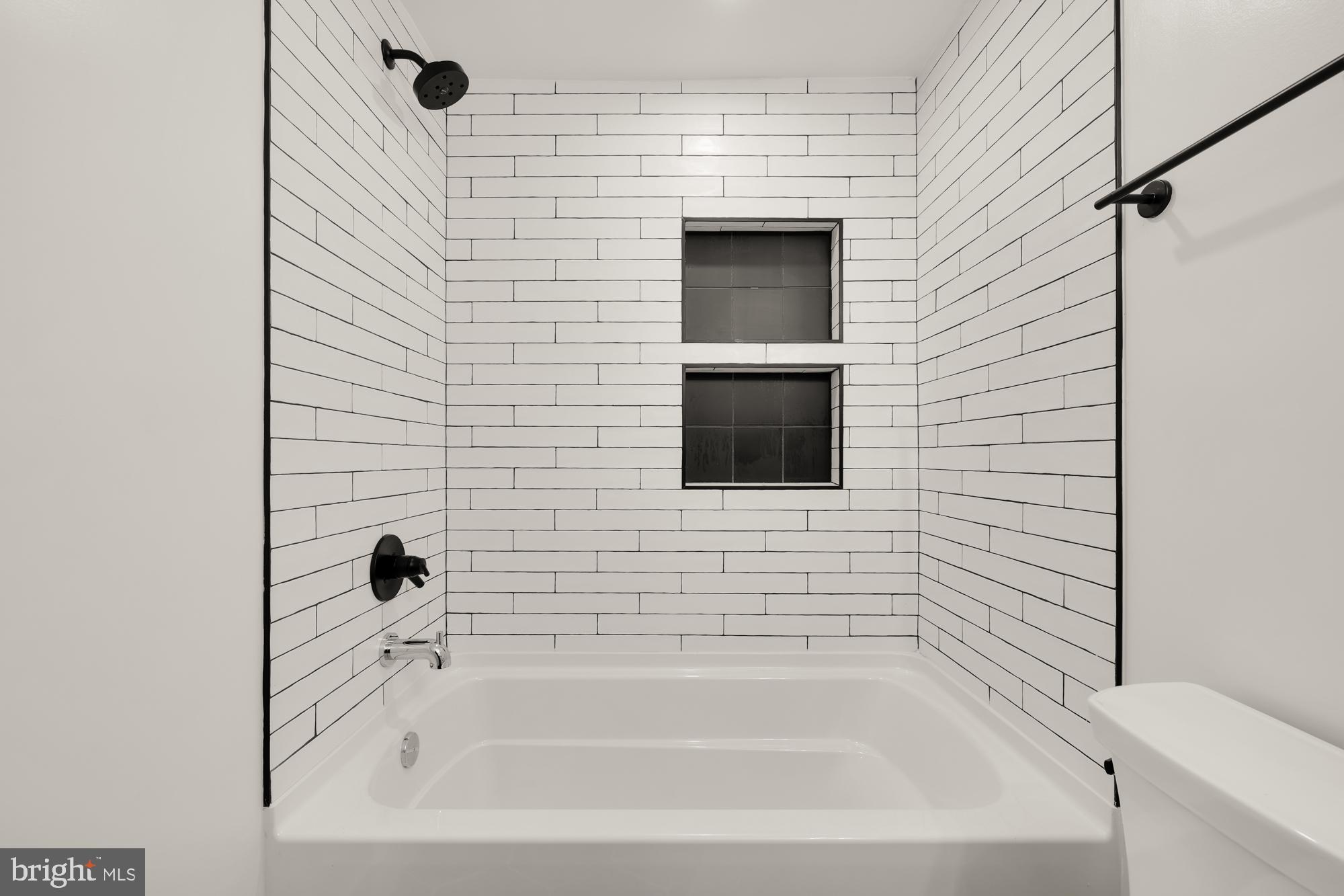 KENSINGTON ESTATES - Residential