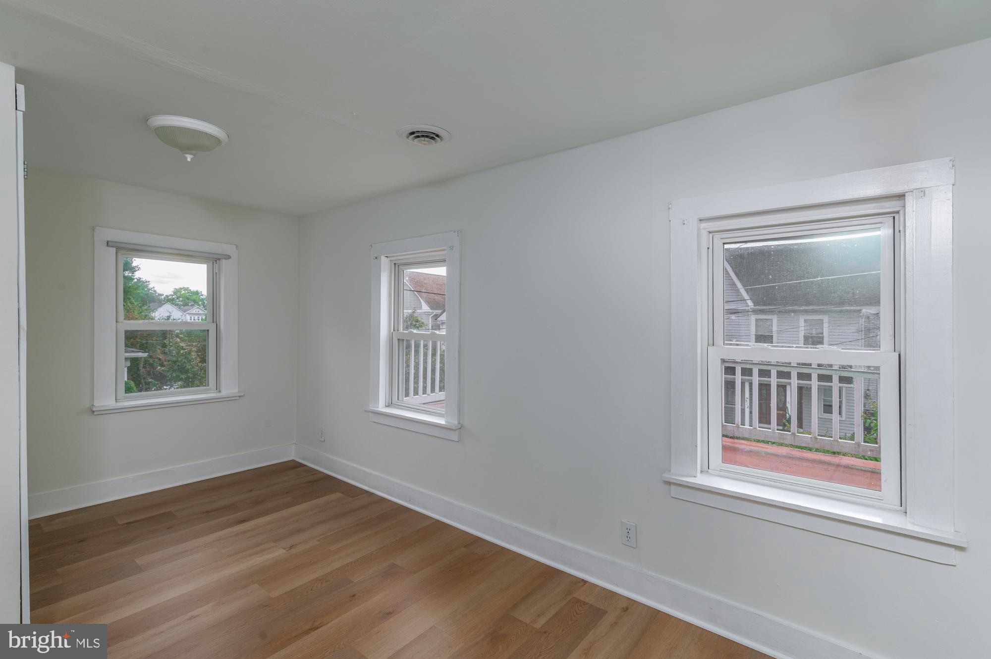 DOWNTOWN BRUNSWICK - Residential