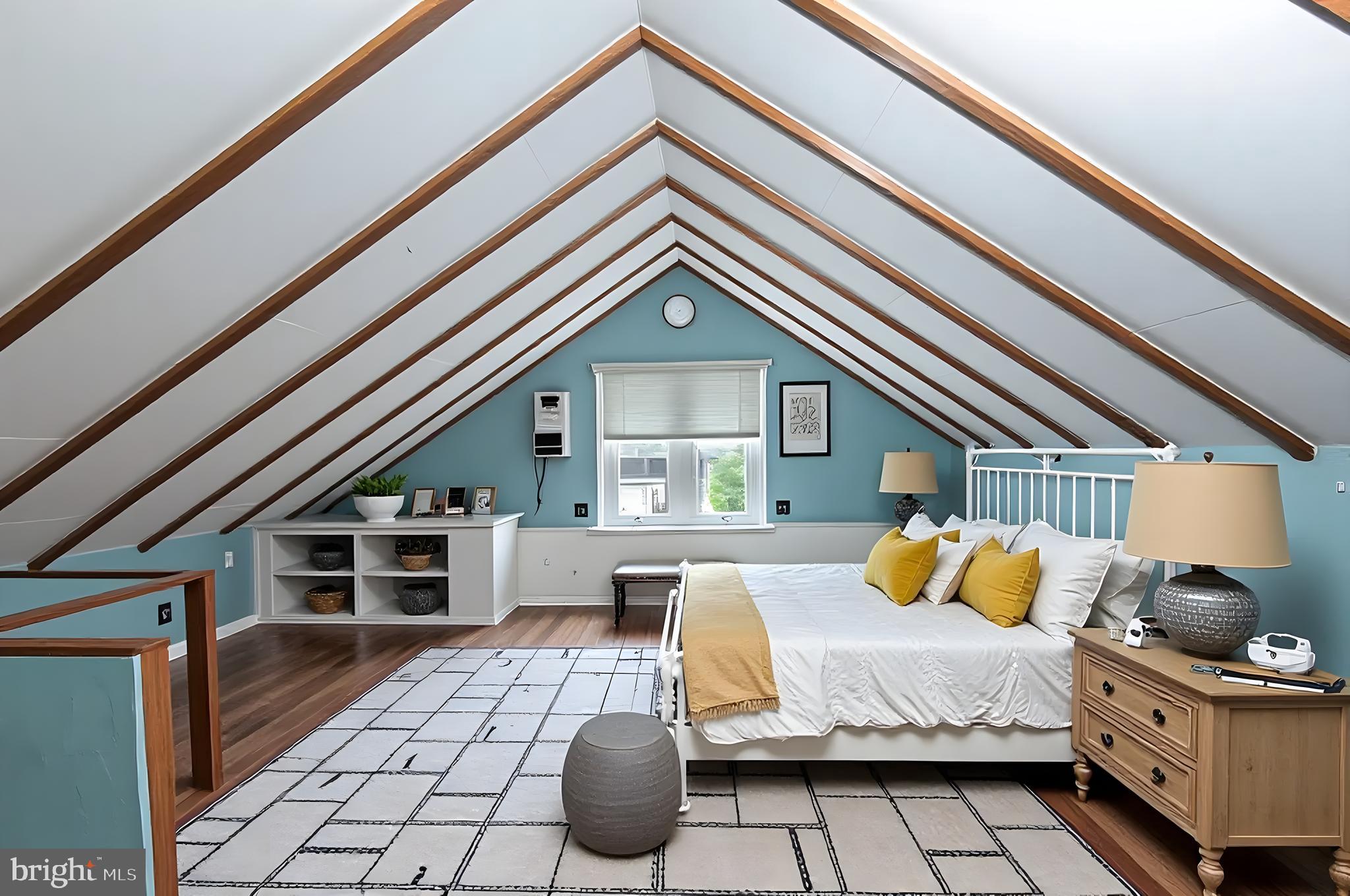 DOWNTOWN BRUNSWICK - Residential