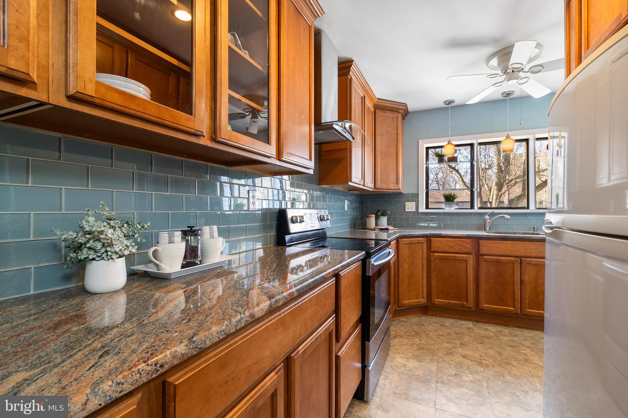 RESTON - Residential